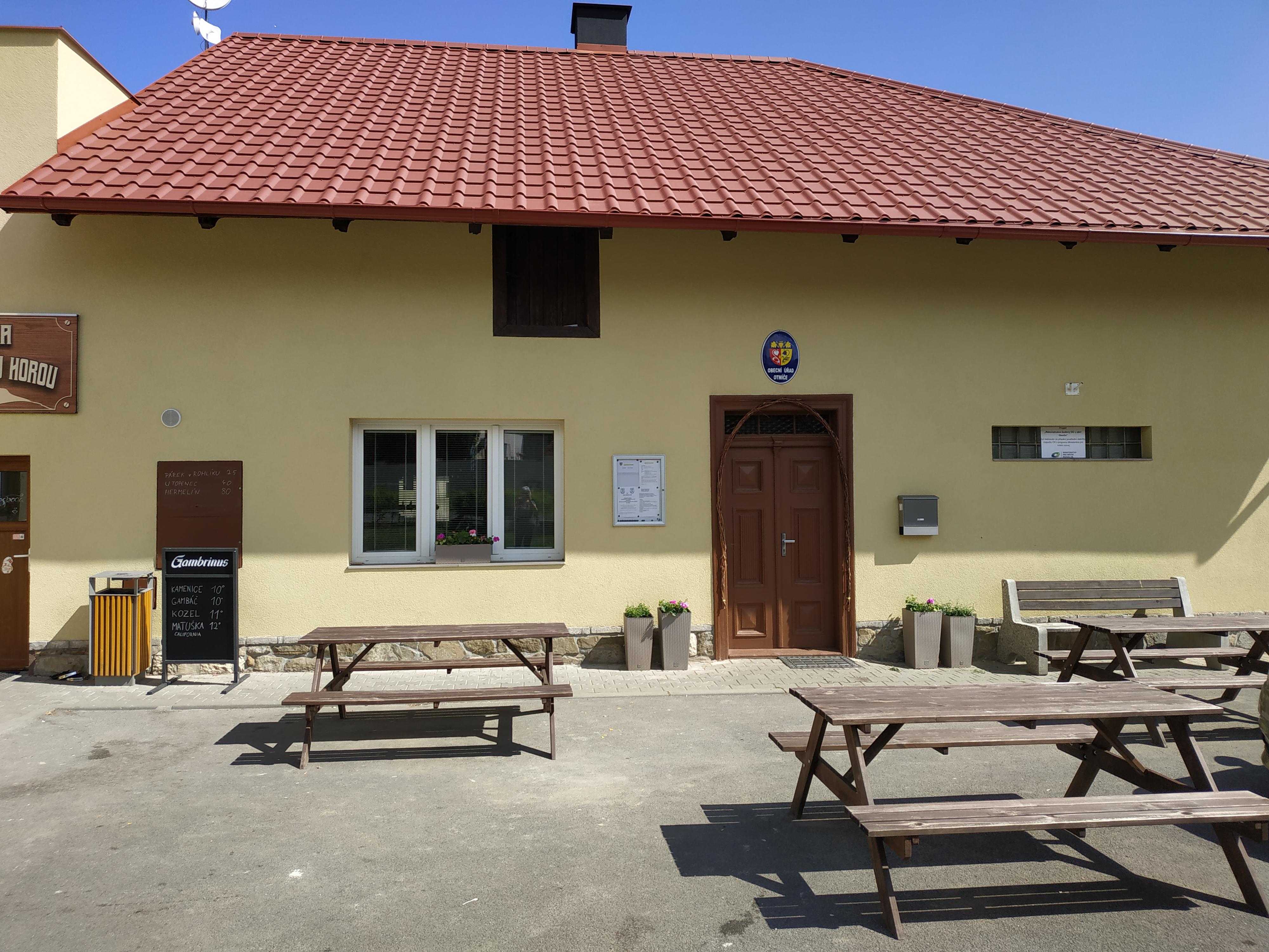 Otmíče - obecní úřad foto 5