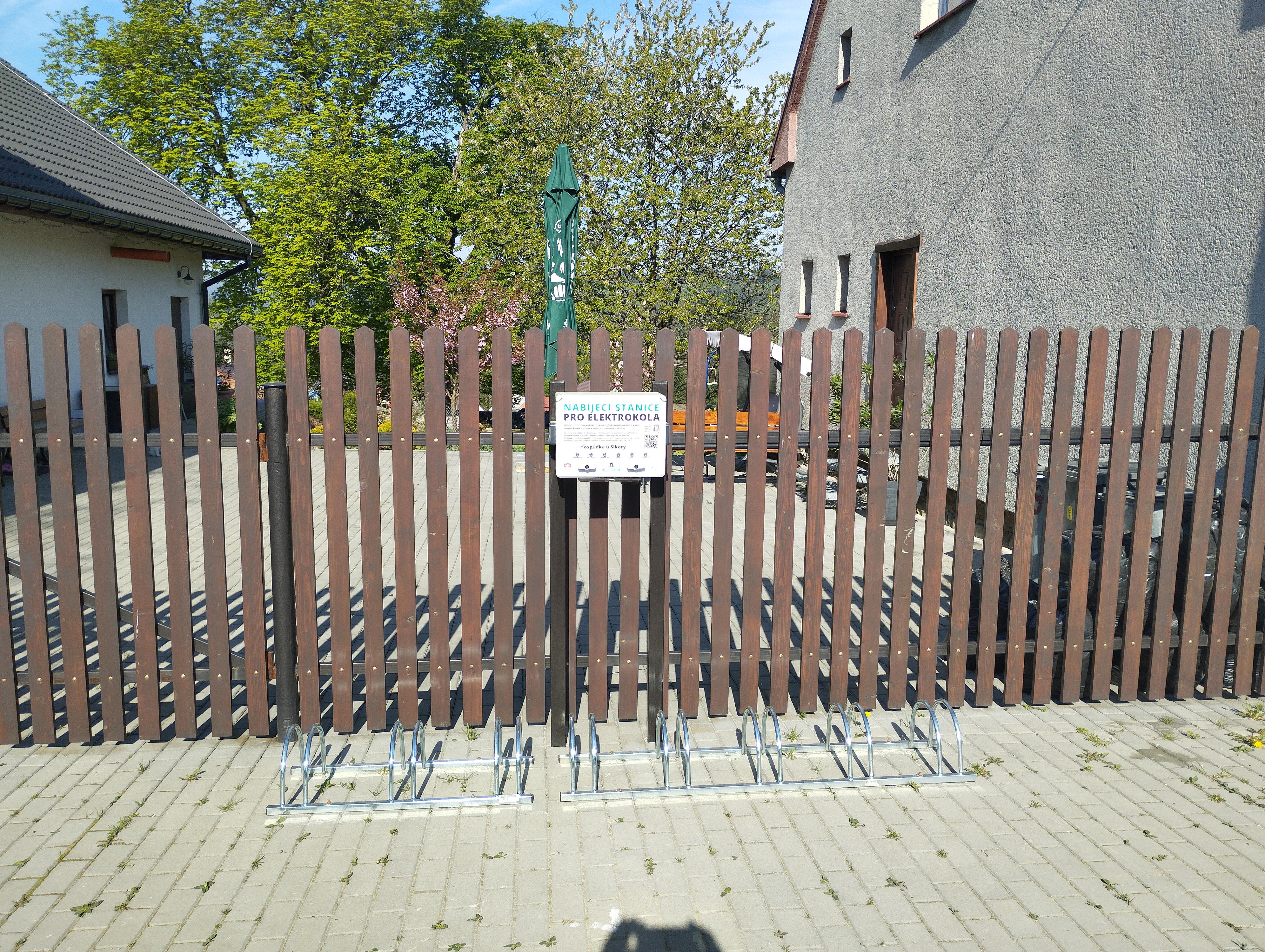 Nabíjecí stanice Hospoda U Sikory