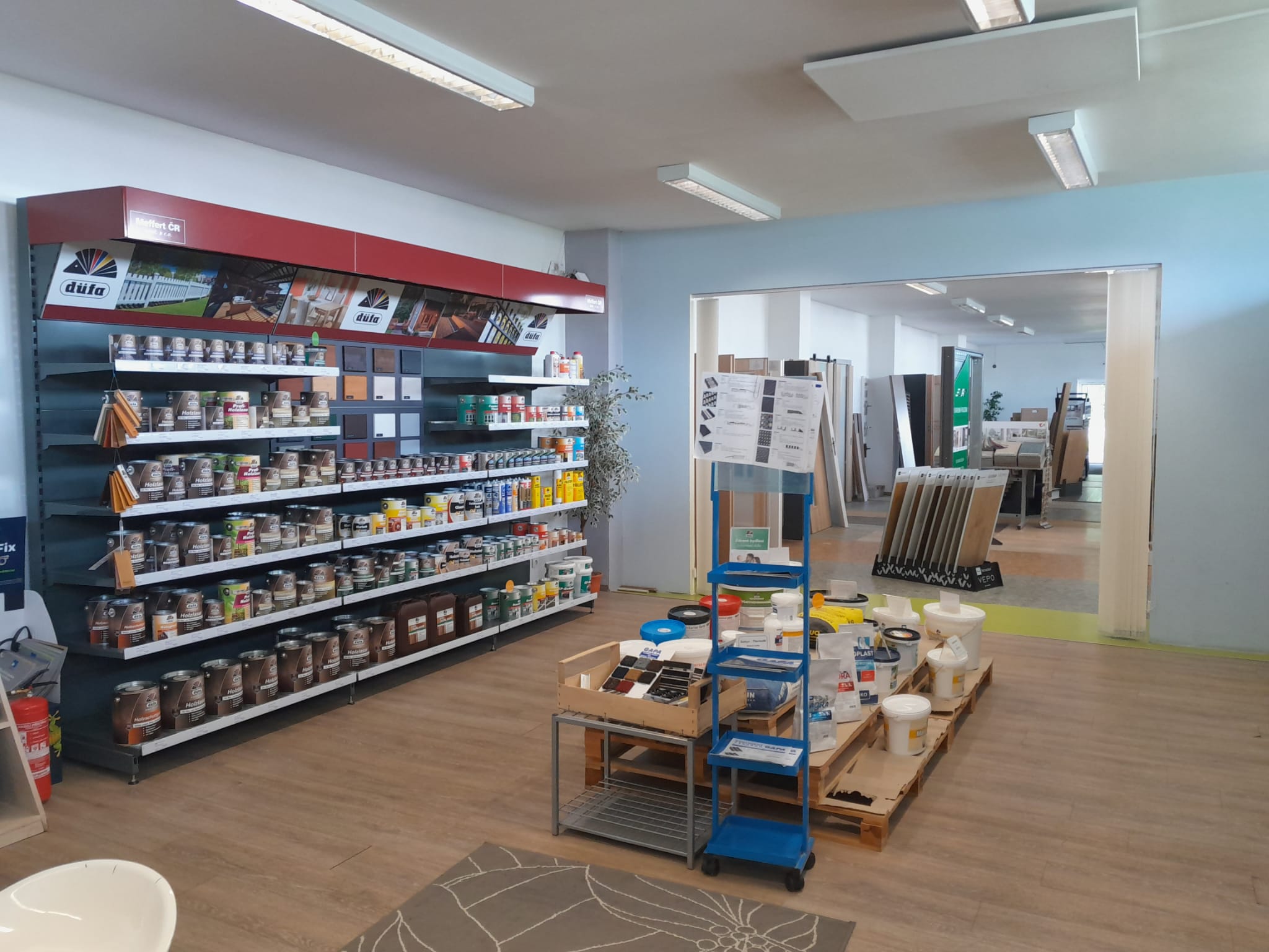 JSP GROUP - Míchací centrum barev a  prodejna dveří a podlah foto 4