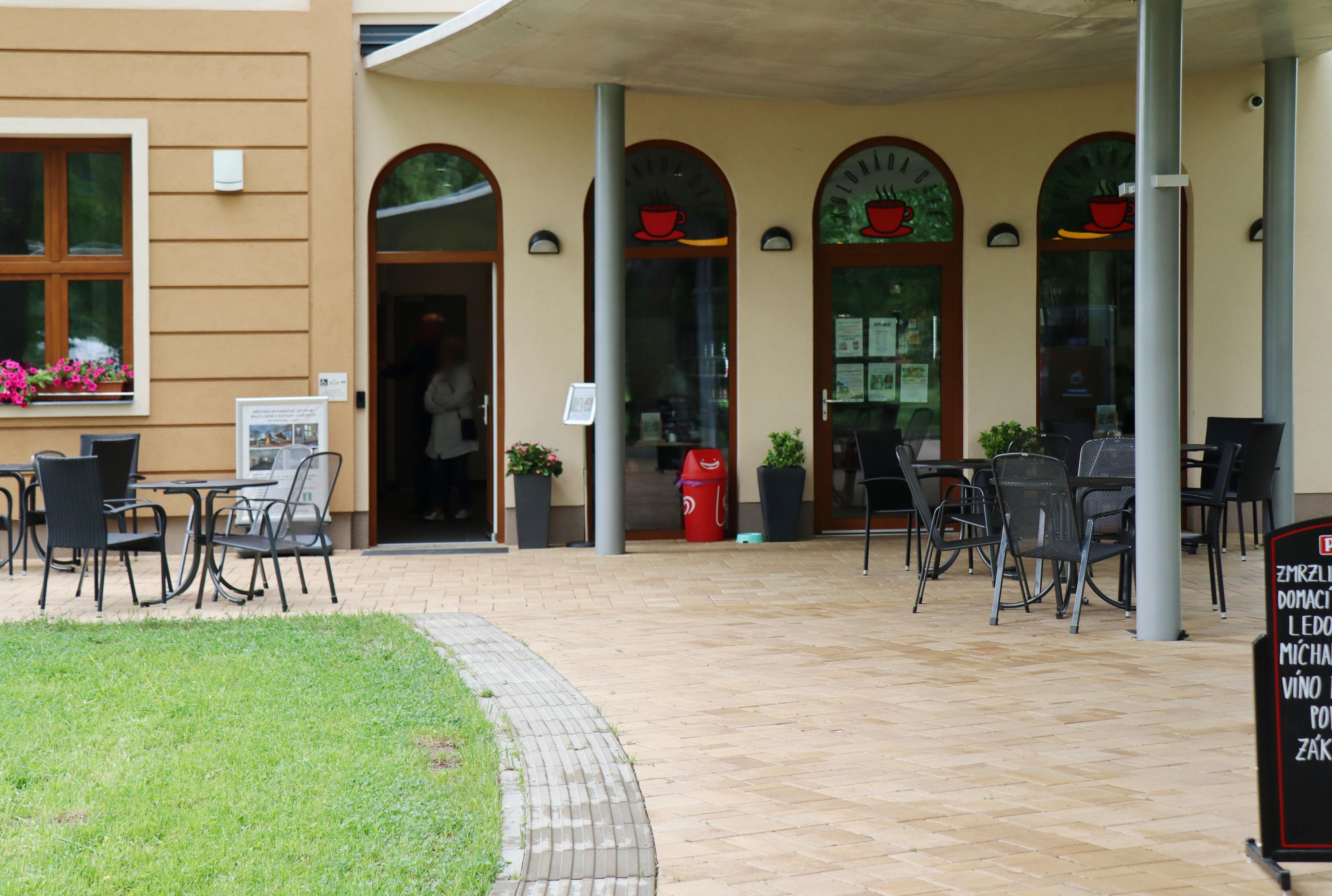 Kolonáda Café foto 2