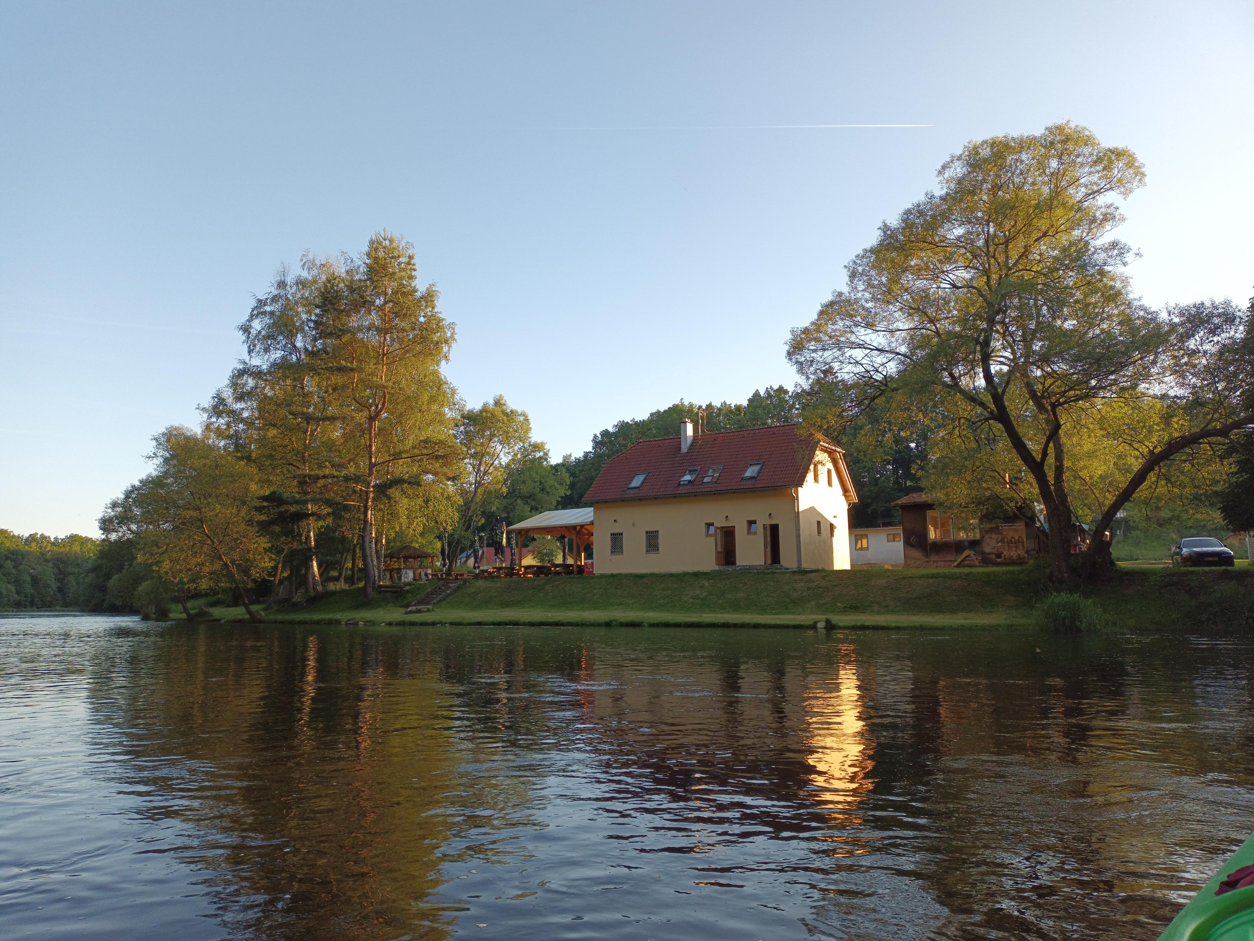 Pizzerie na 95. km foto 2