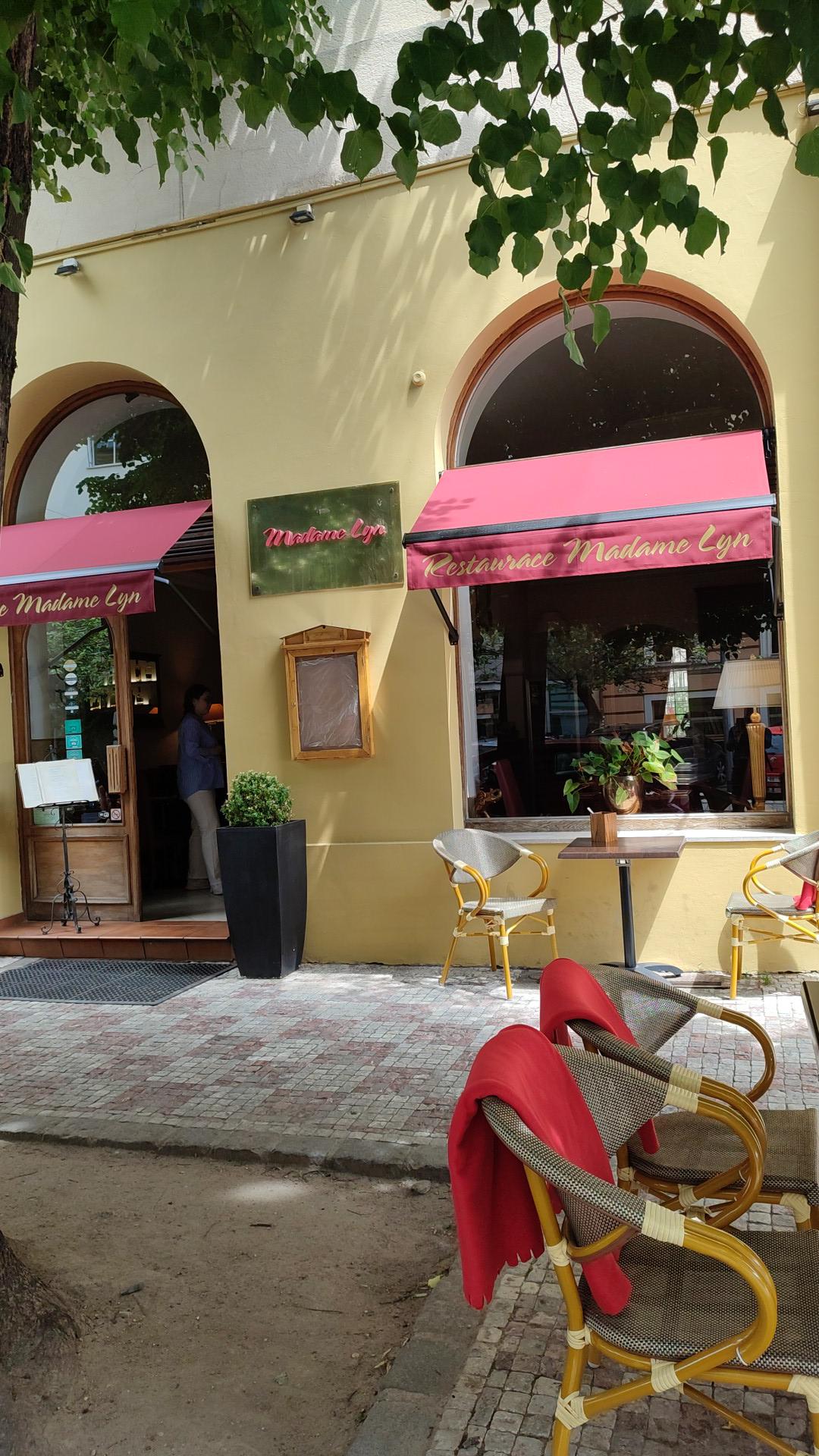 Madame Lyn Restaurant foto 4