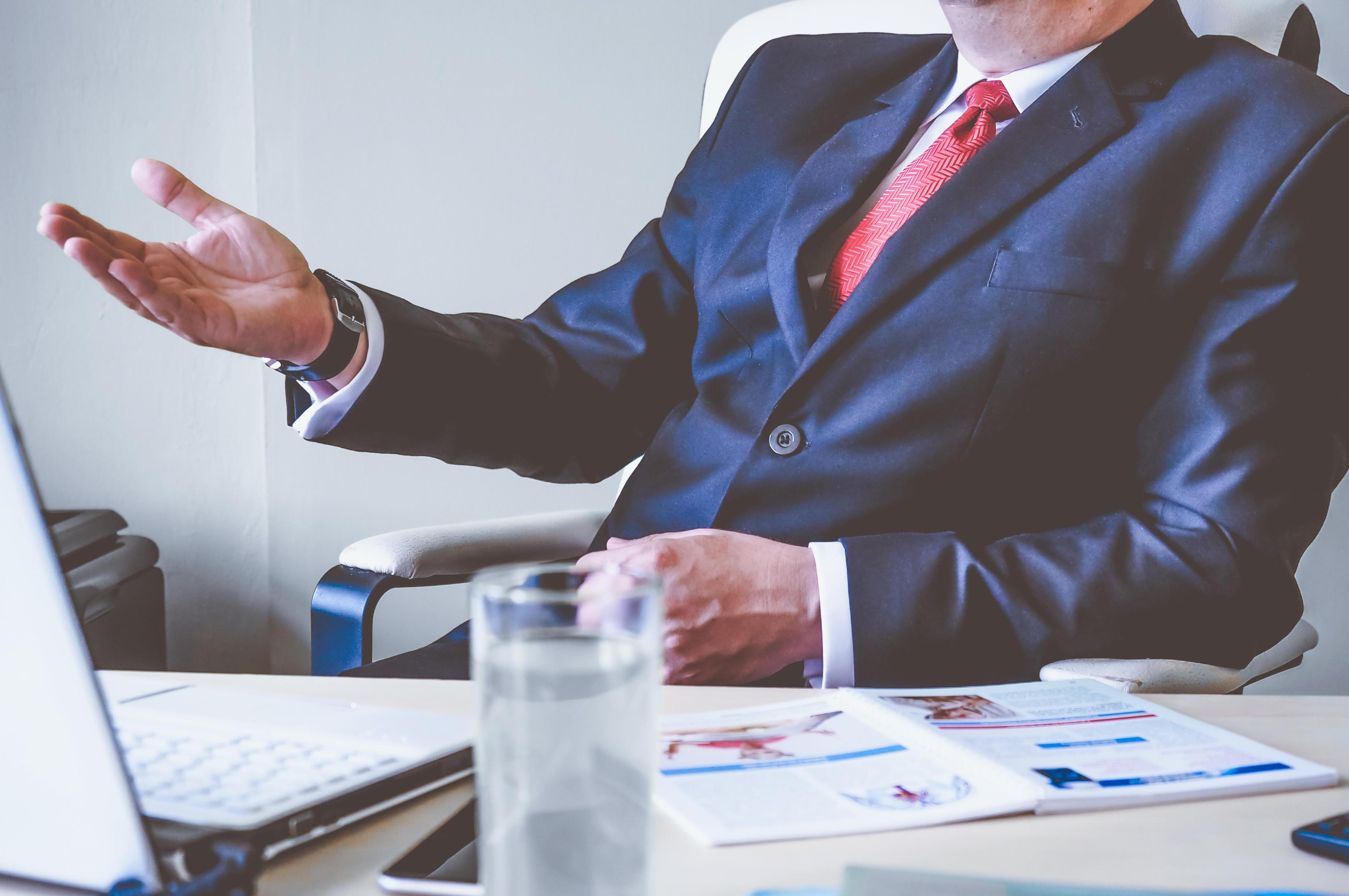 Mgr. Martin Hýbl, advokát