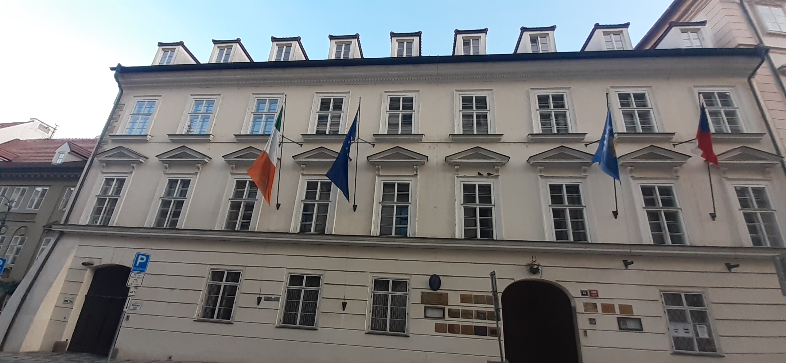 Kosovo - Velvyslanectví Kosovské republiky foto 3