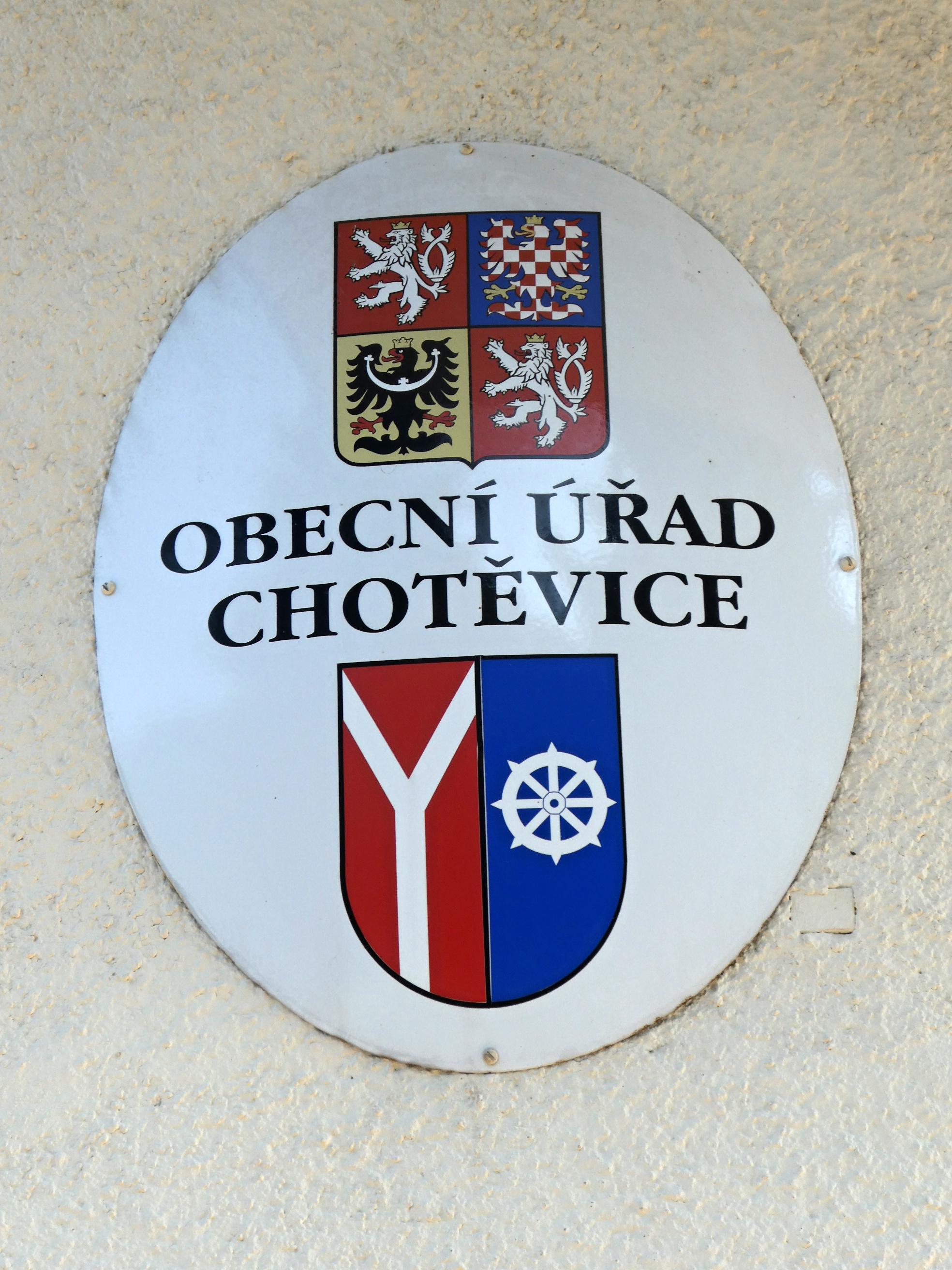 Chotěvice - obecní úřad foto 4