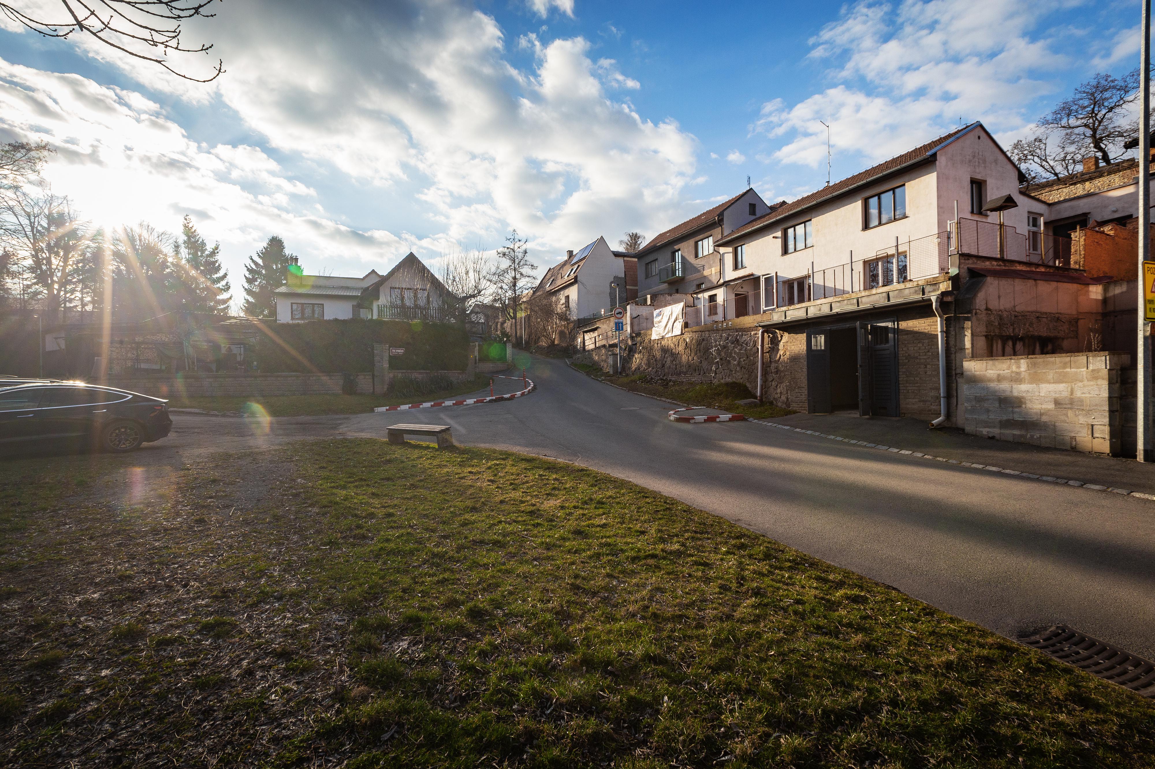 RE | Jakub Bakeš - realitní makléř foto 2