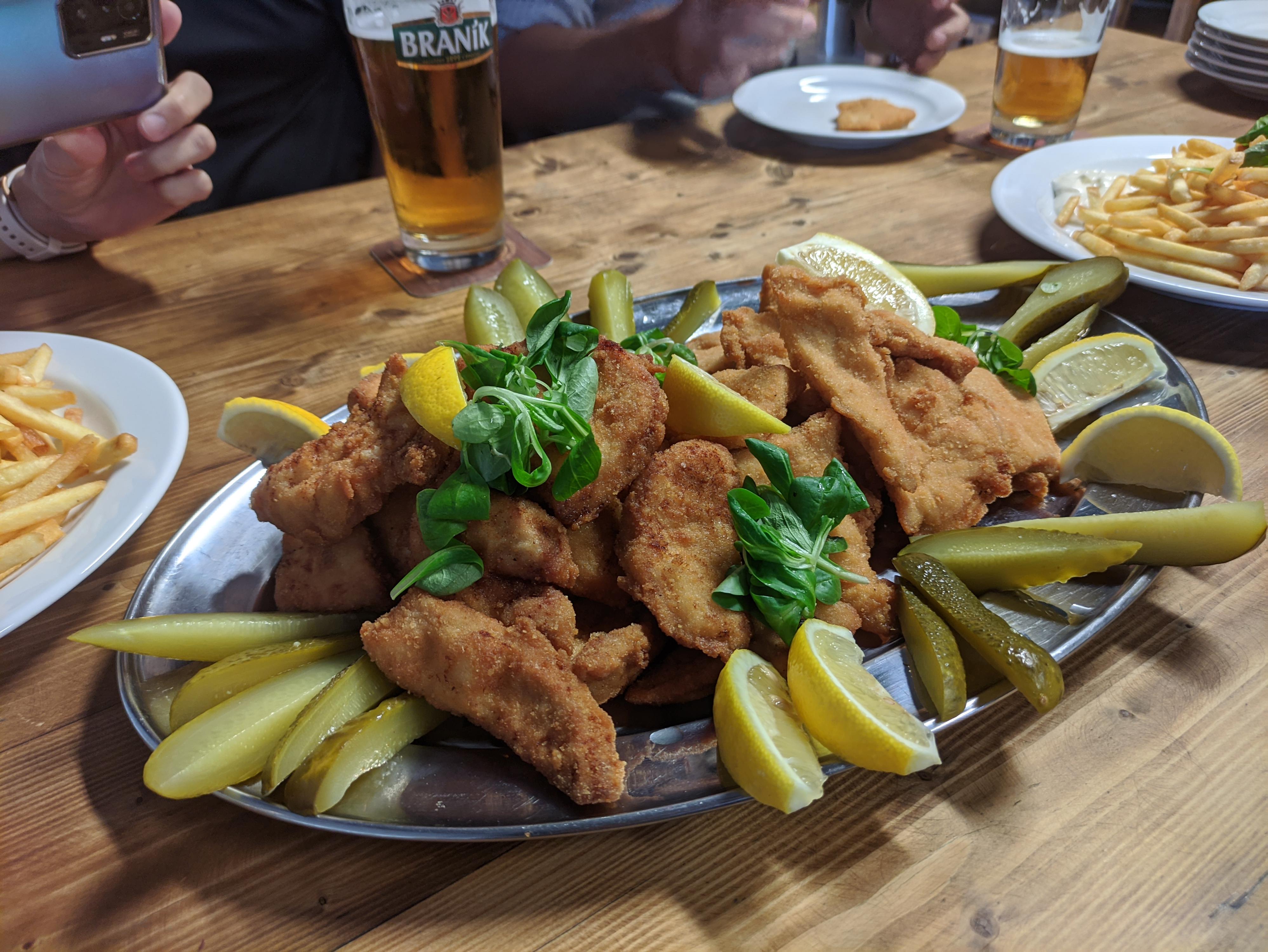 Nádražní restaurace Braník foto 3