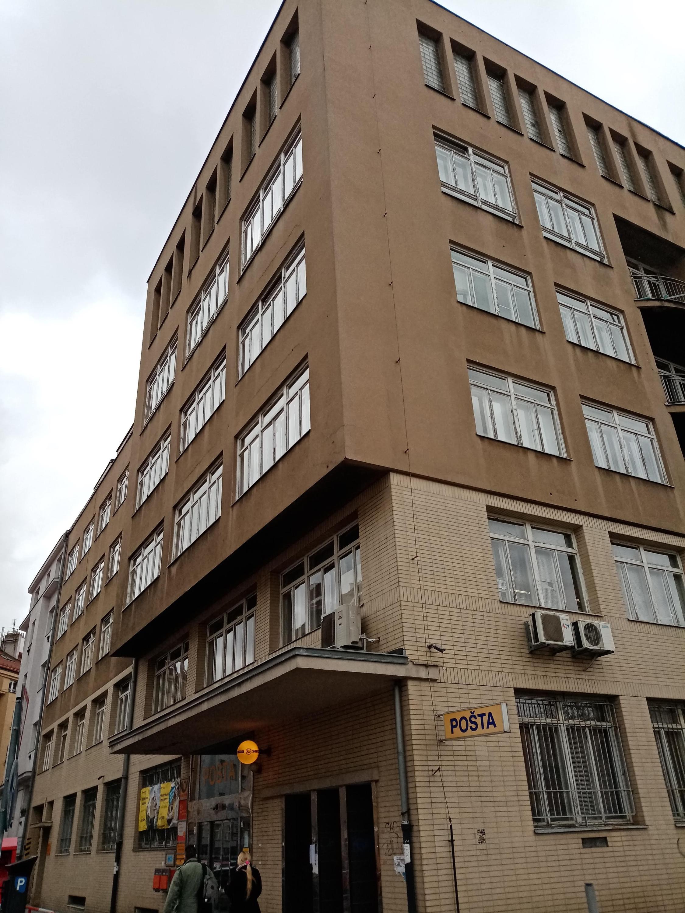 Pošta Praha 6 foto 6