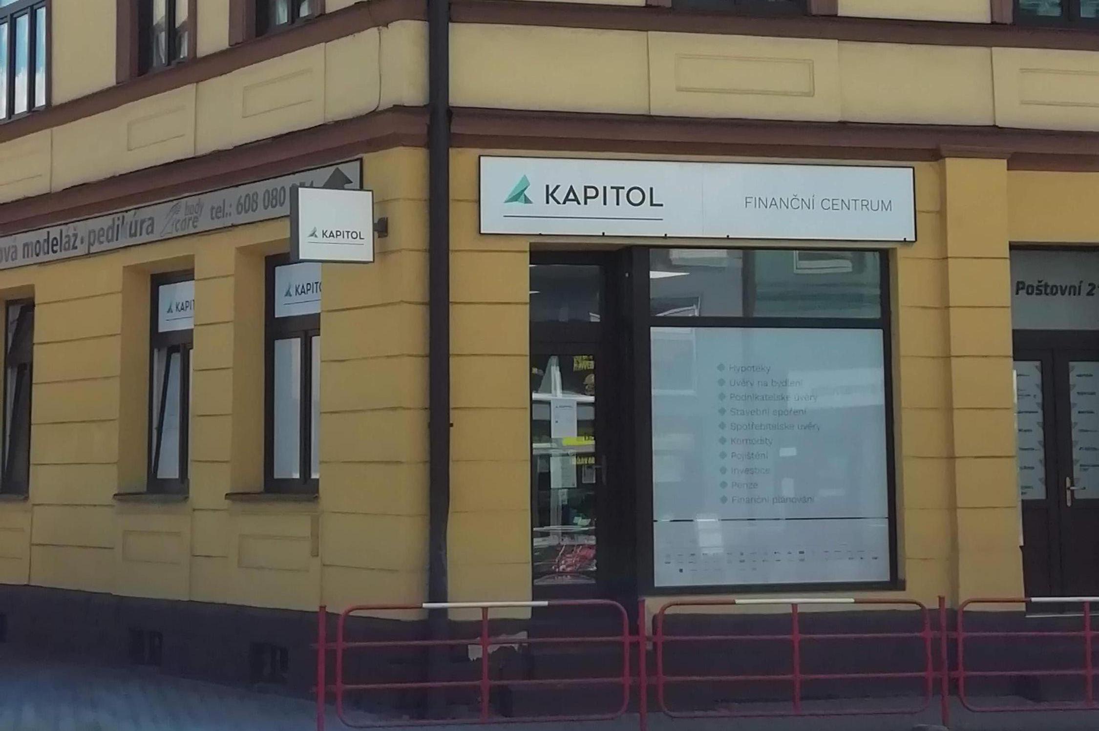 Klapsiová Martina - Kapitol a.s.