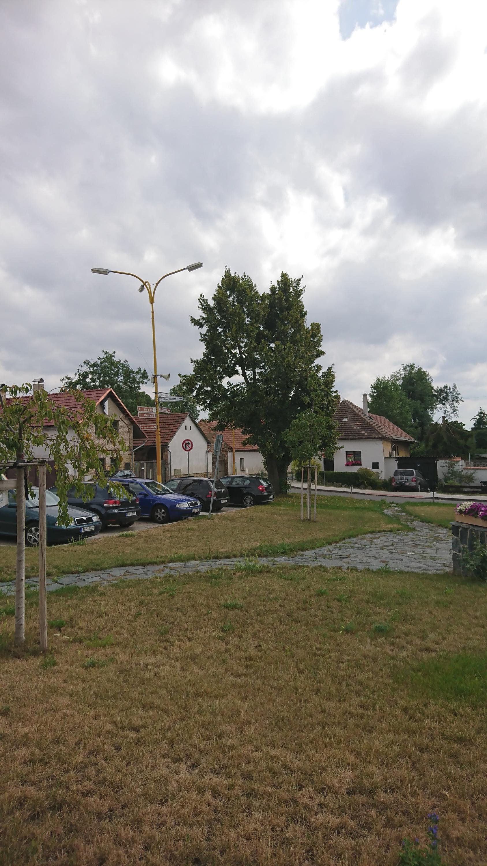 Ctiněves - obecní úřad foto 4