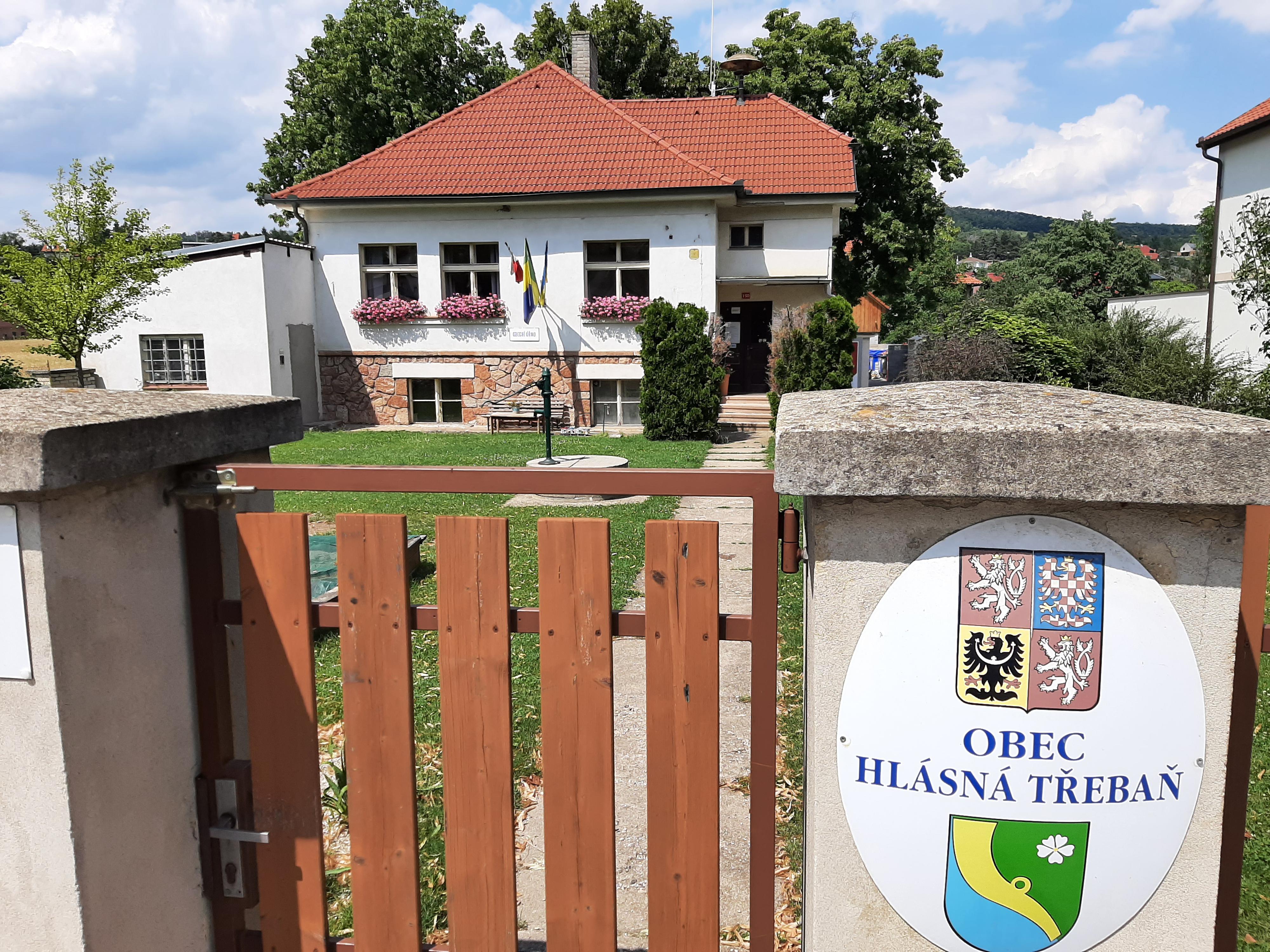 Hlásná Třebaň - obecní úřad
