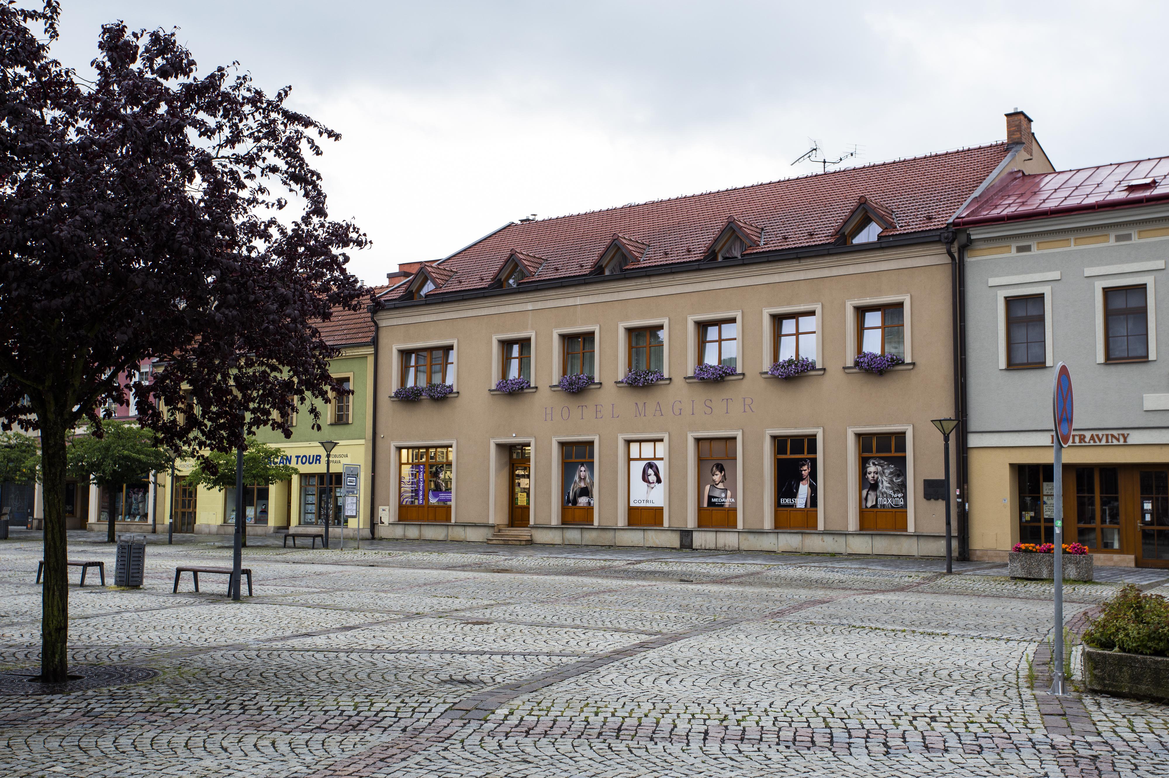 MJC Zlín - potřeby pro kadeřníky foto 1