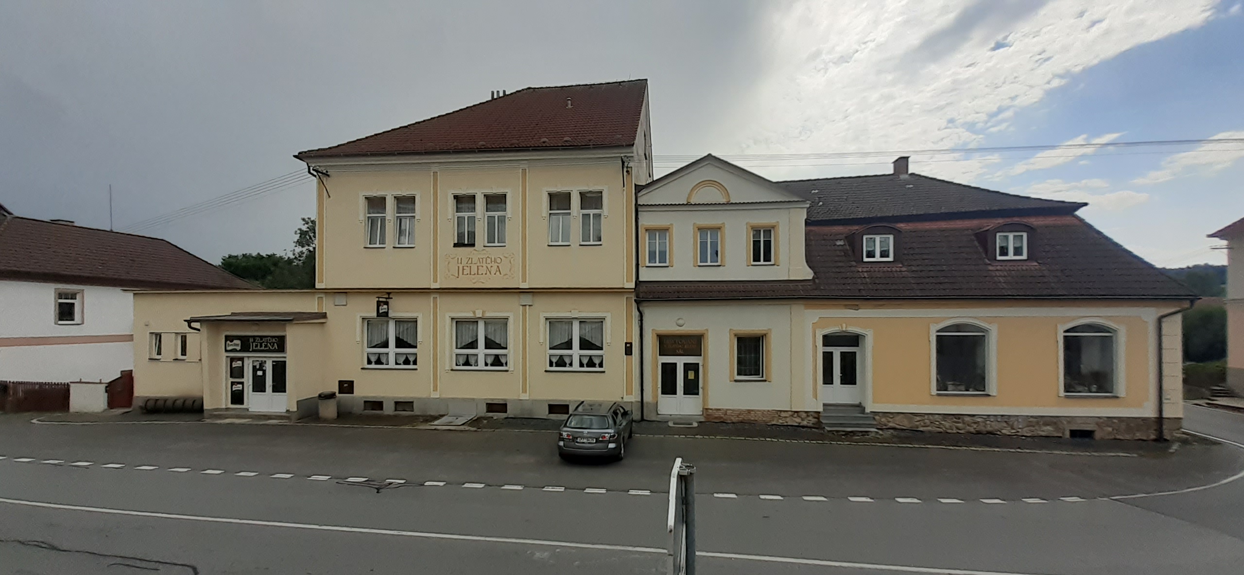 Ubytování U Zlatého jelena foto 4