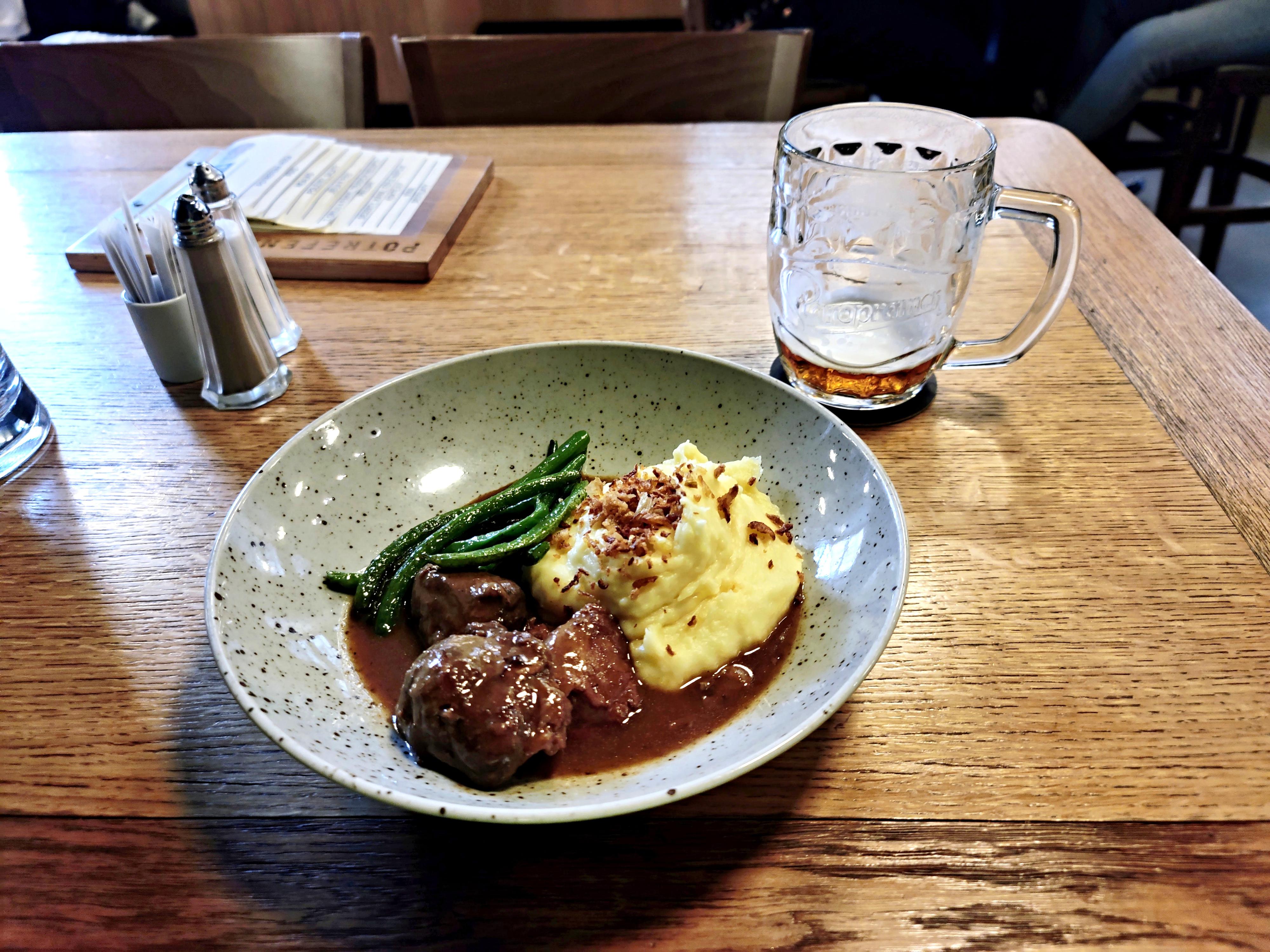 Restaurace Hybernská foto 2