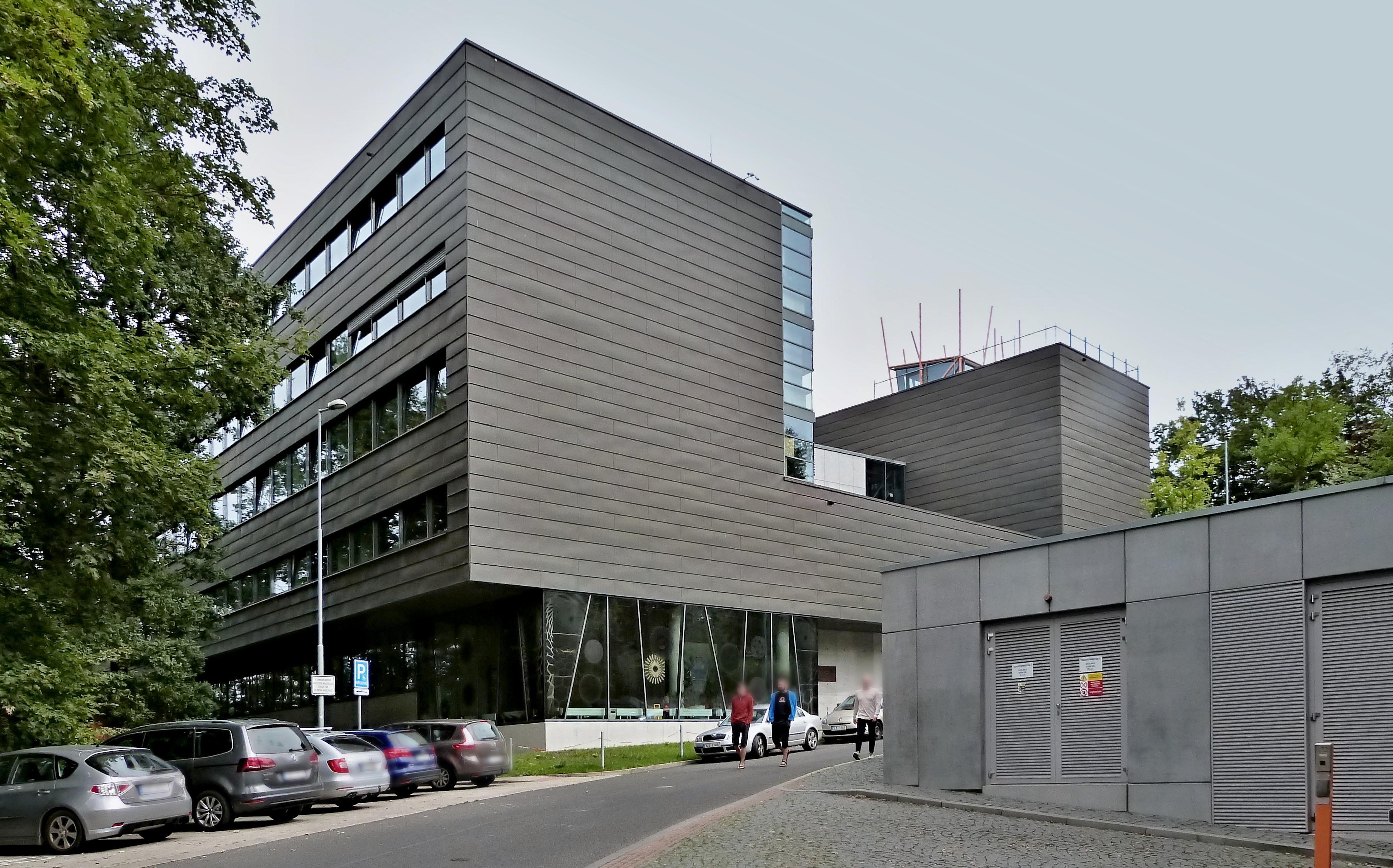 CXI - Technická univerzita v Liberci - Ústav pro nanomateriály, pokročilé technologie a inovace foto 2