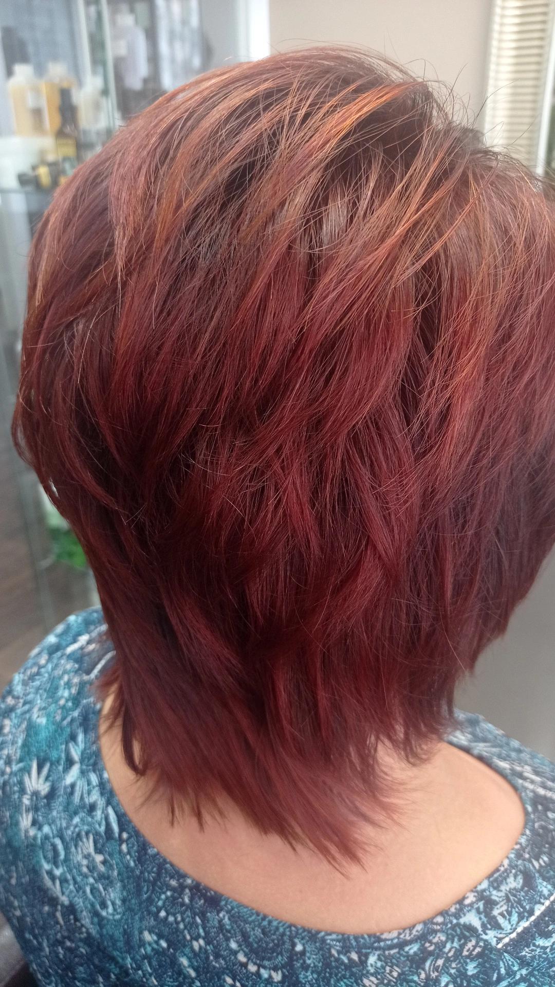 Lenka Symjonka - Kadeřnictví foto 3