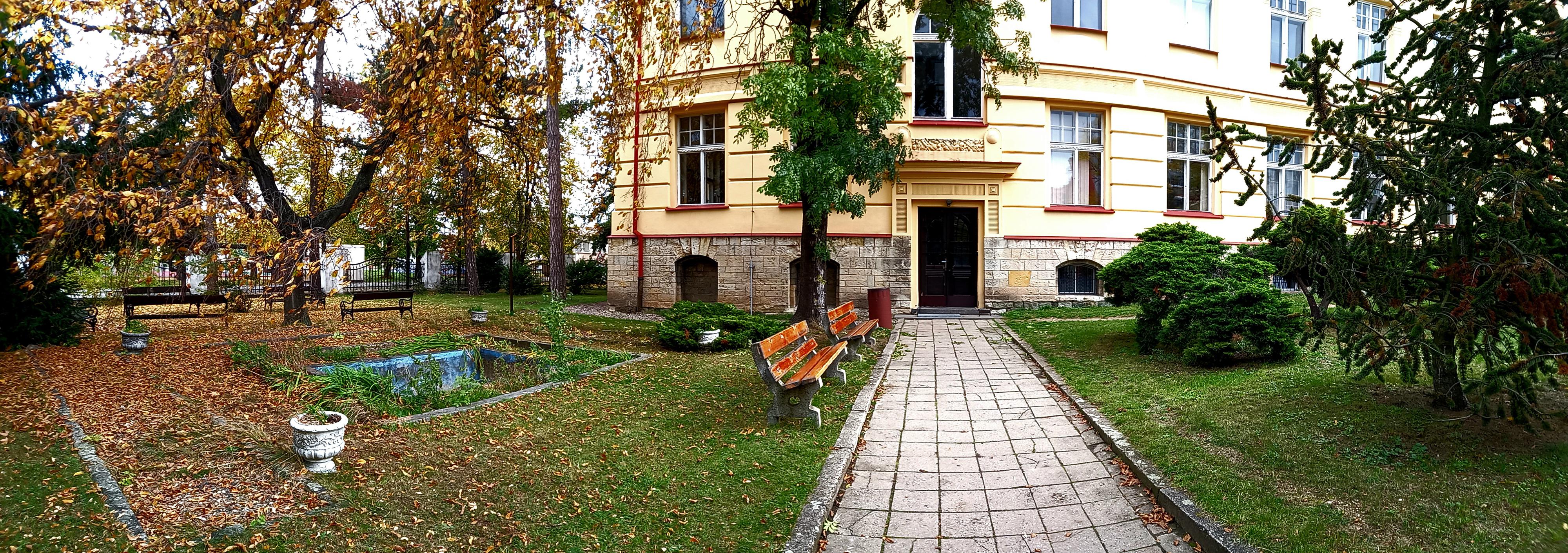 Gymnázium Žatec foto 4
