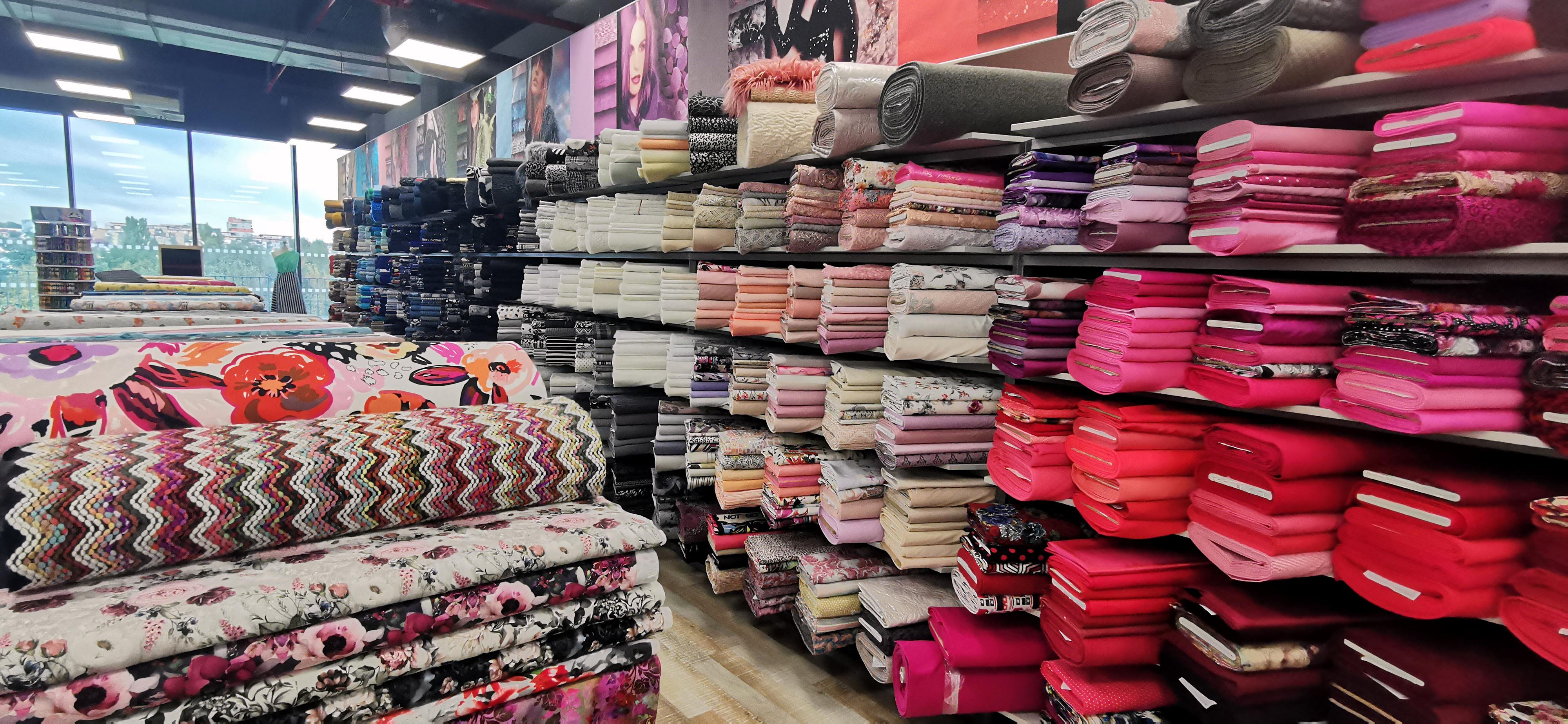 LÁTKY, BYTOVÝ TEXTIL A GALANTERIE GRANDUM foto 2