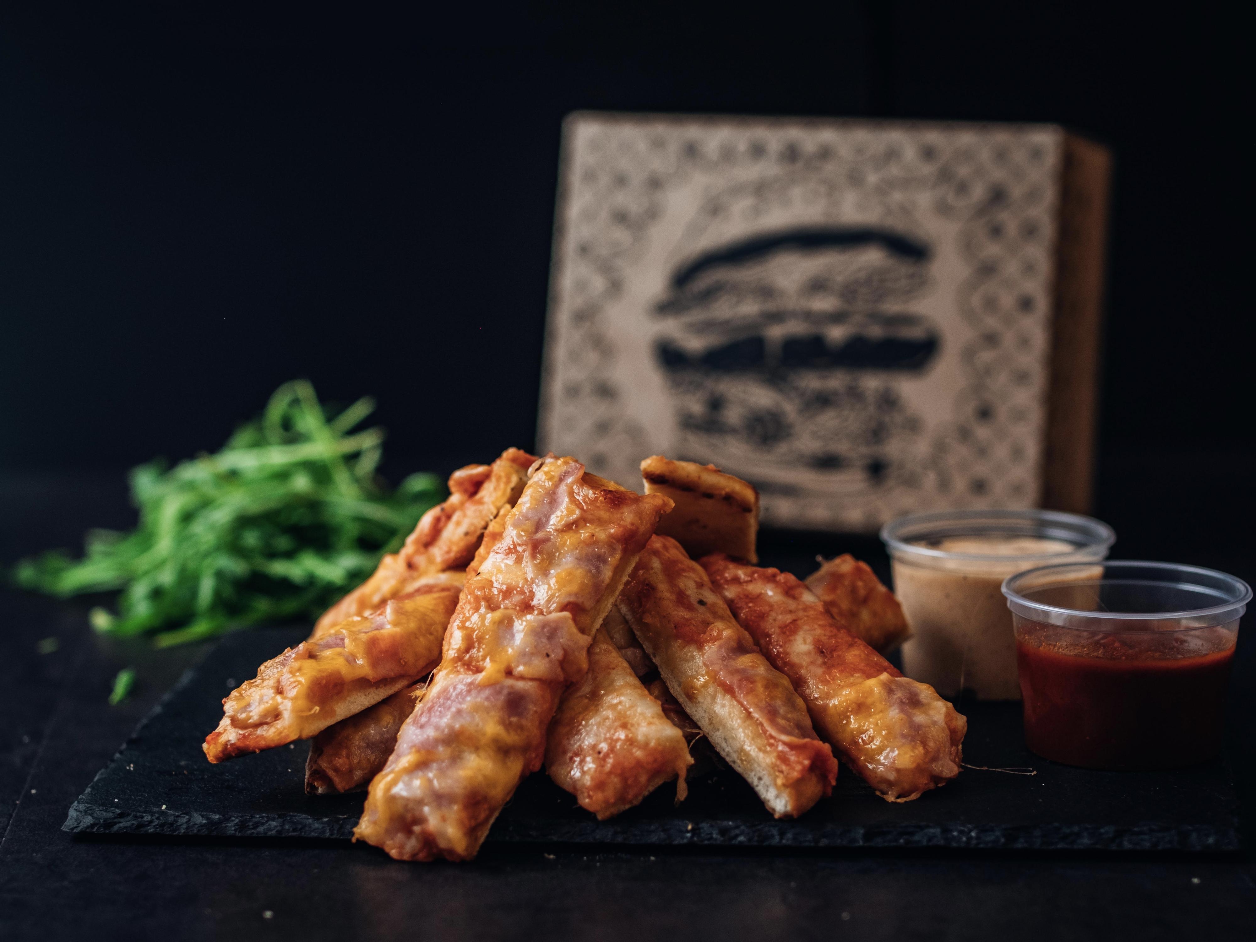 Amici Pizza & Burgers