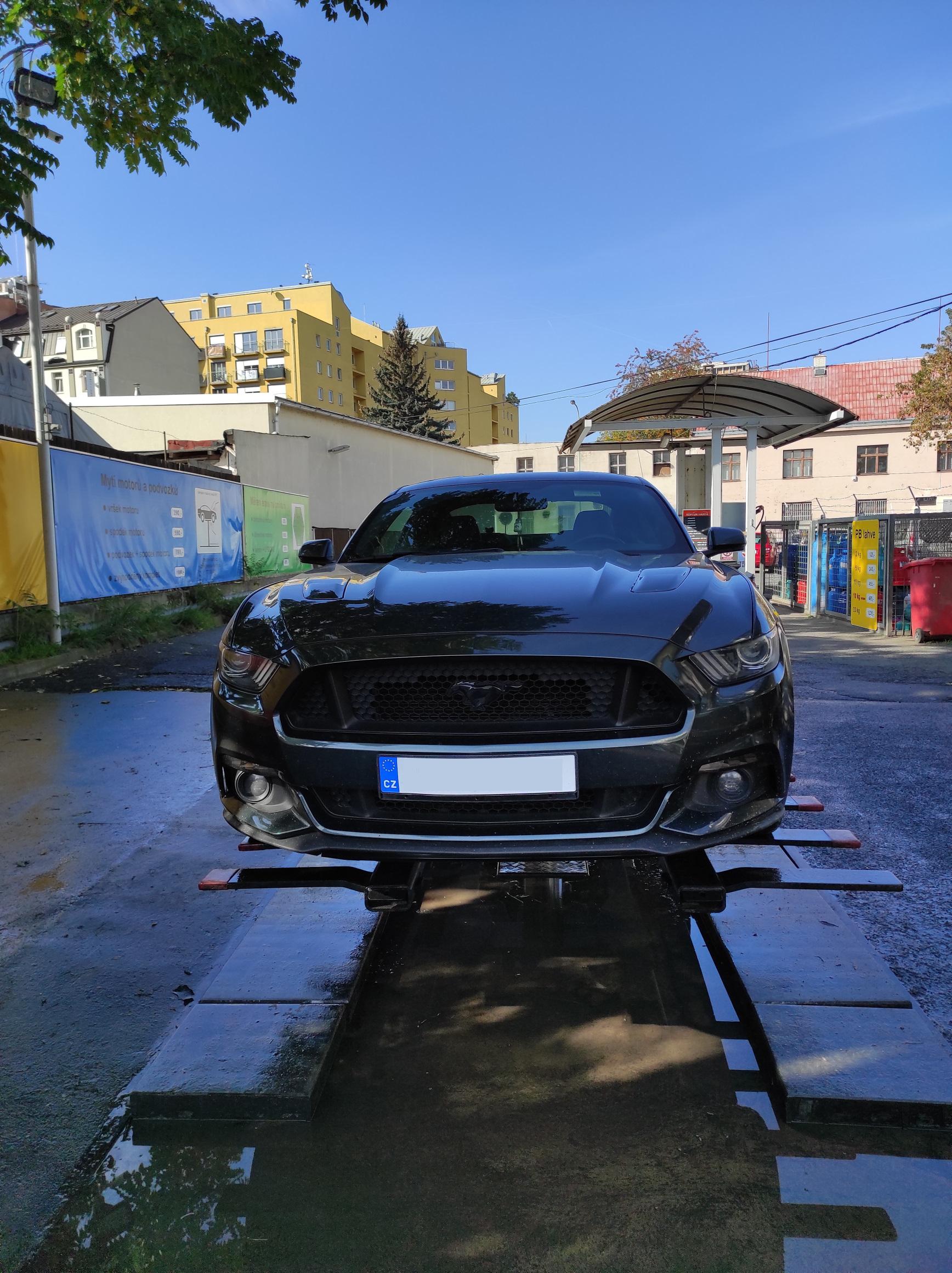 AUTOCENTRUM HARFA s.r.o. - automyčka foto 5