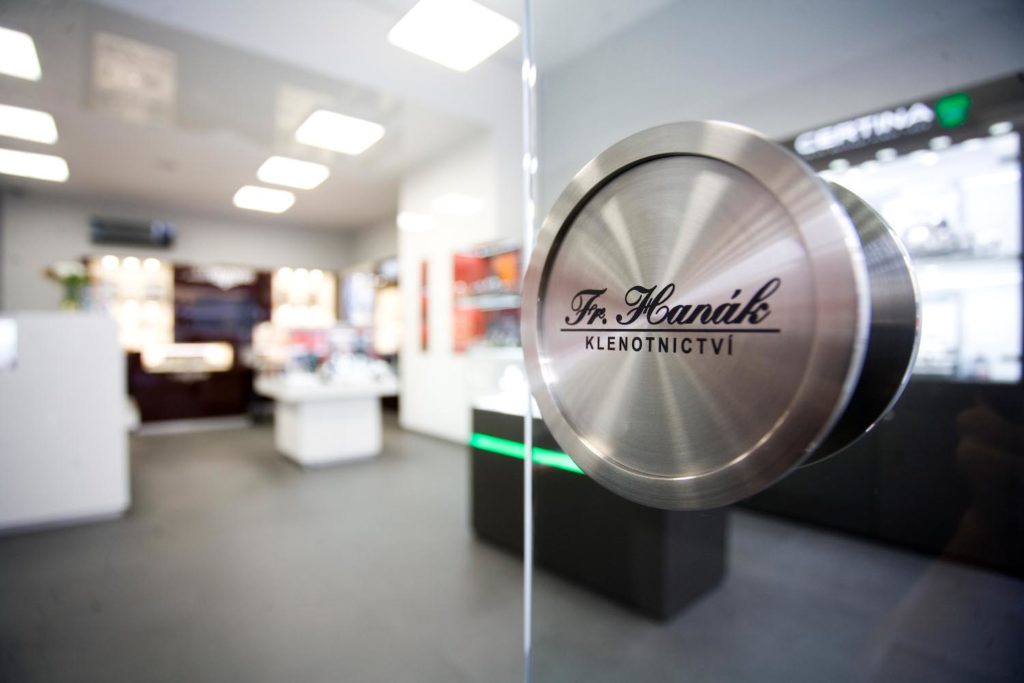 Fr. Hanák - hodinky & klenoty foto 3