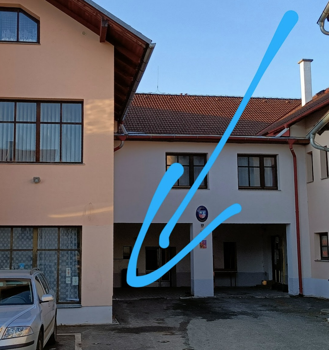 Nabíjecí stanice Obecní úřad Strašín foto 4