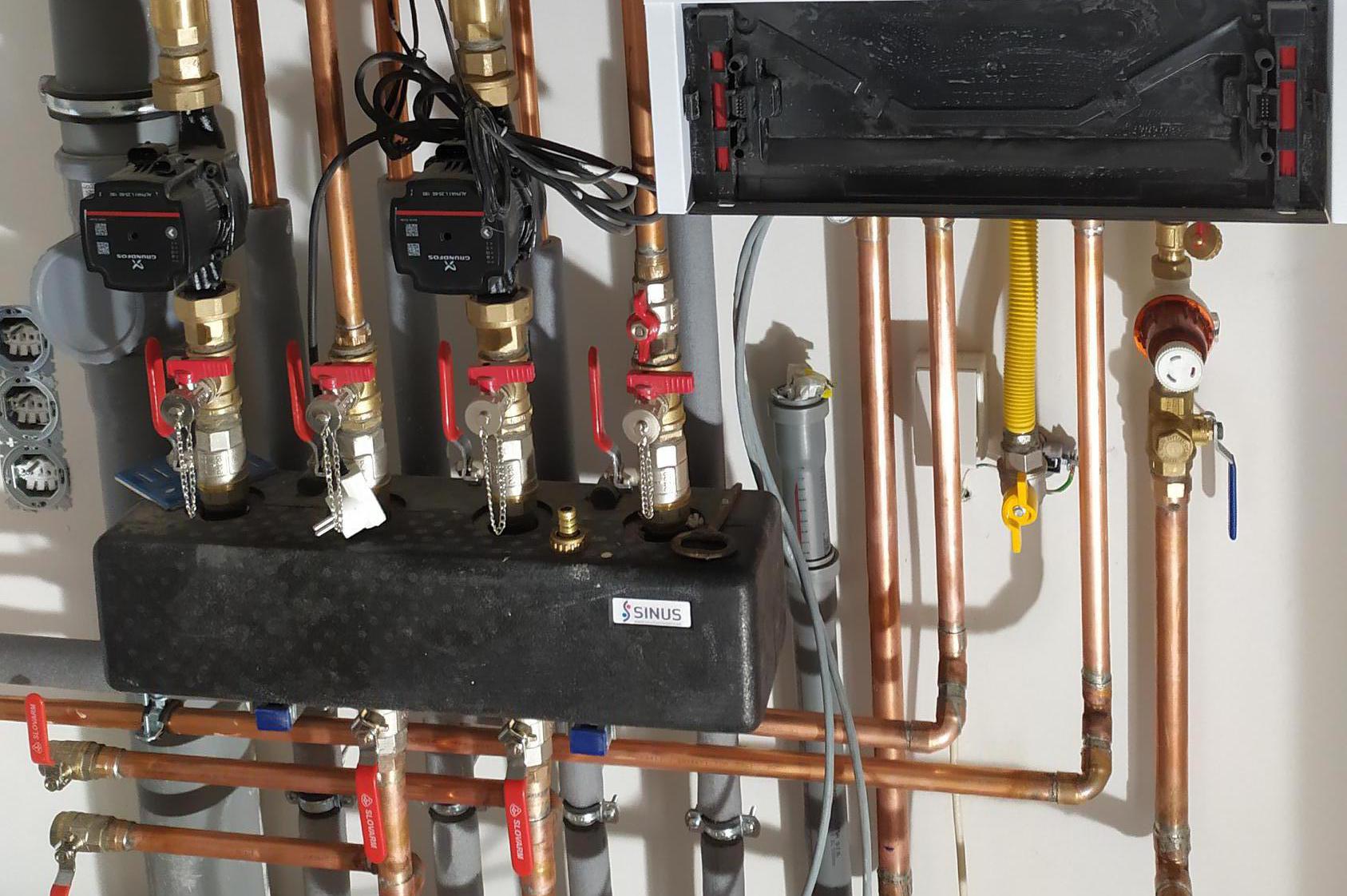 Tomáš Brom Instalace