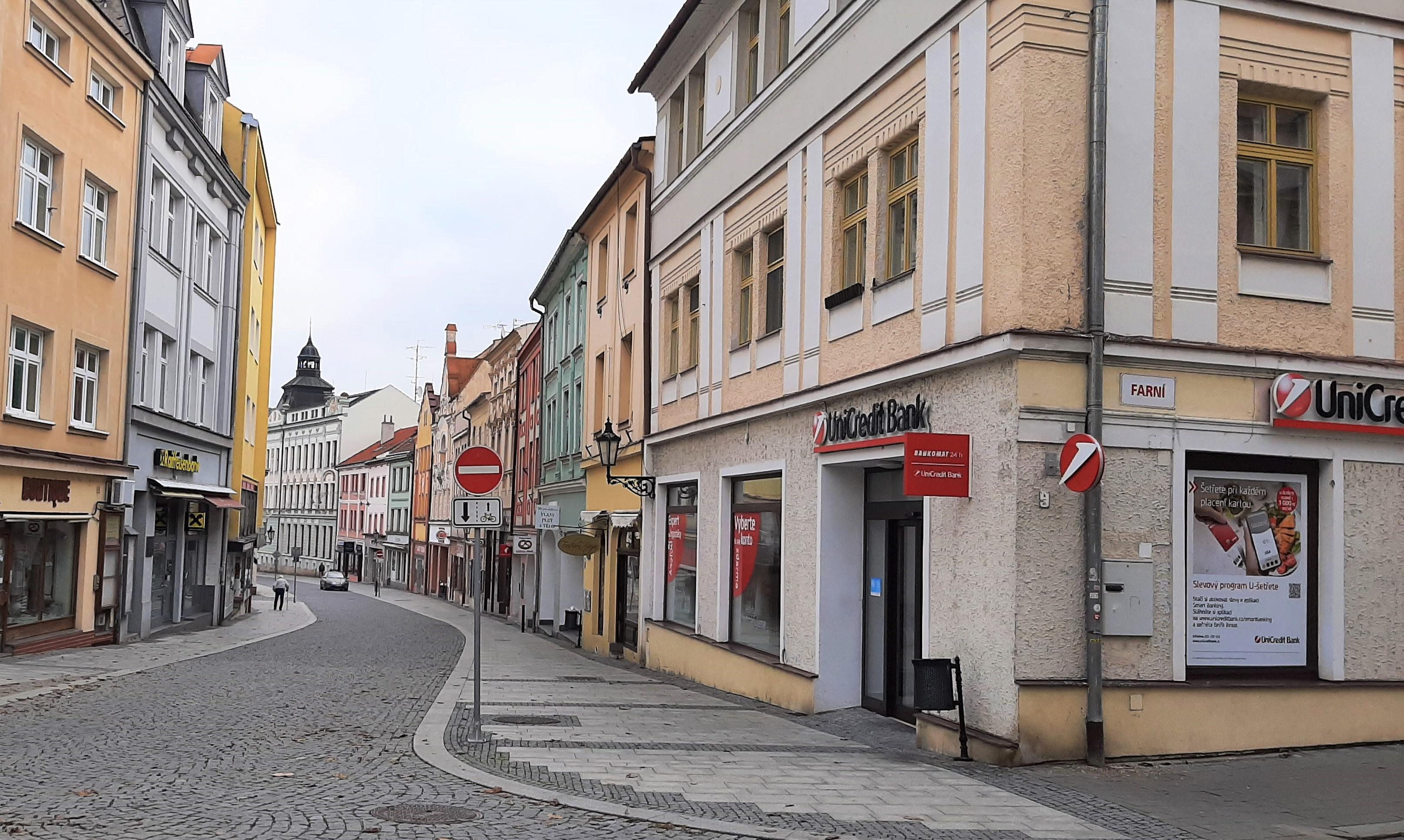 Bankomat UniCredit Bank Czech Republic foto 2