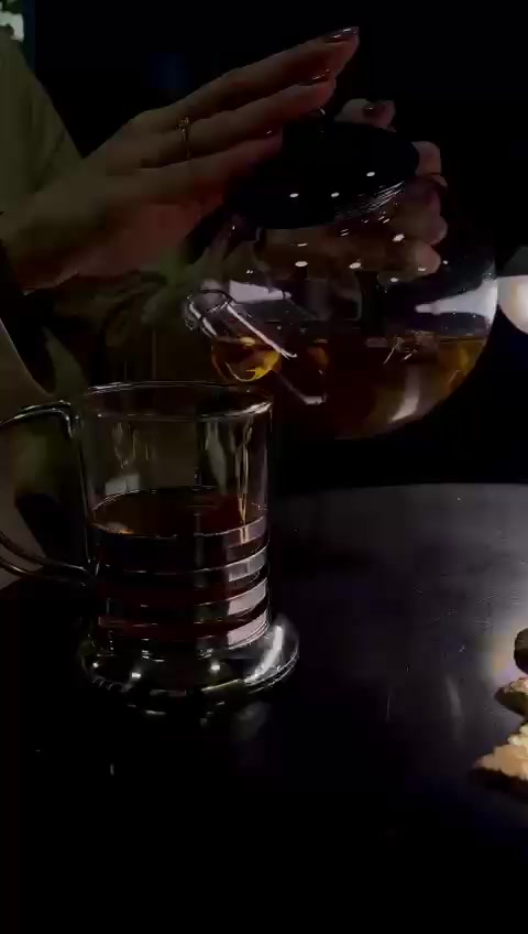 Parfumeur foto 2 (náhled videa)