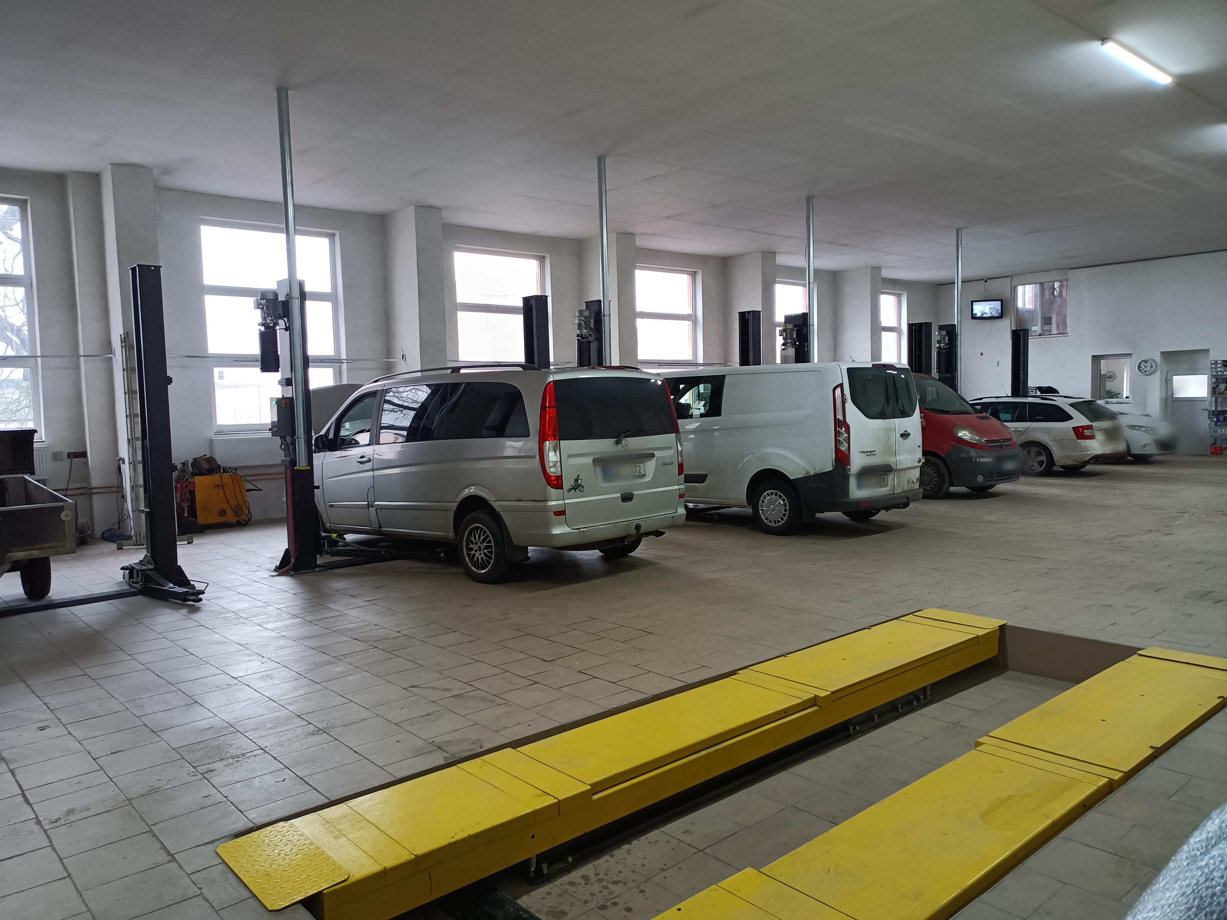 Autoservis - pneuservis - autodíly Andrle foto 3