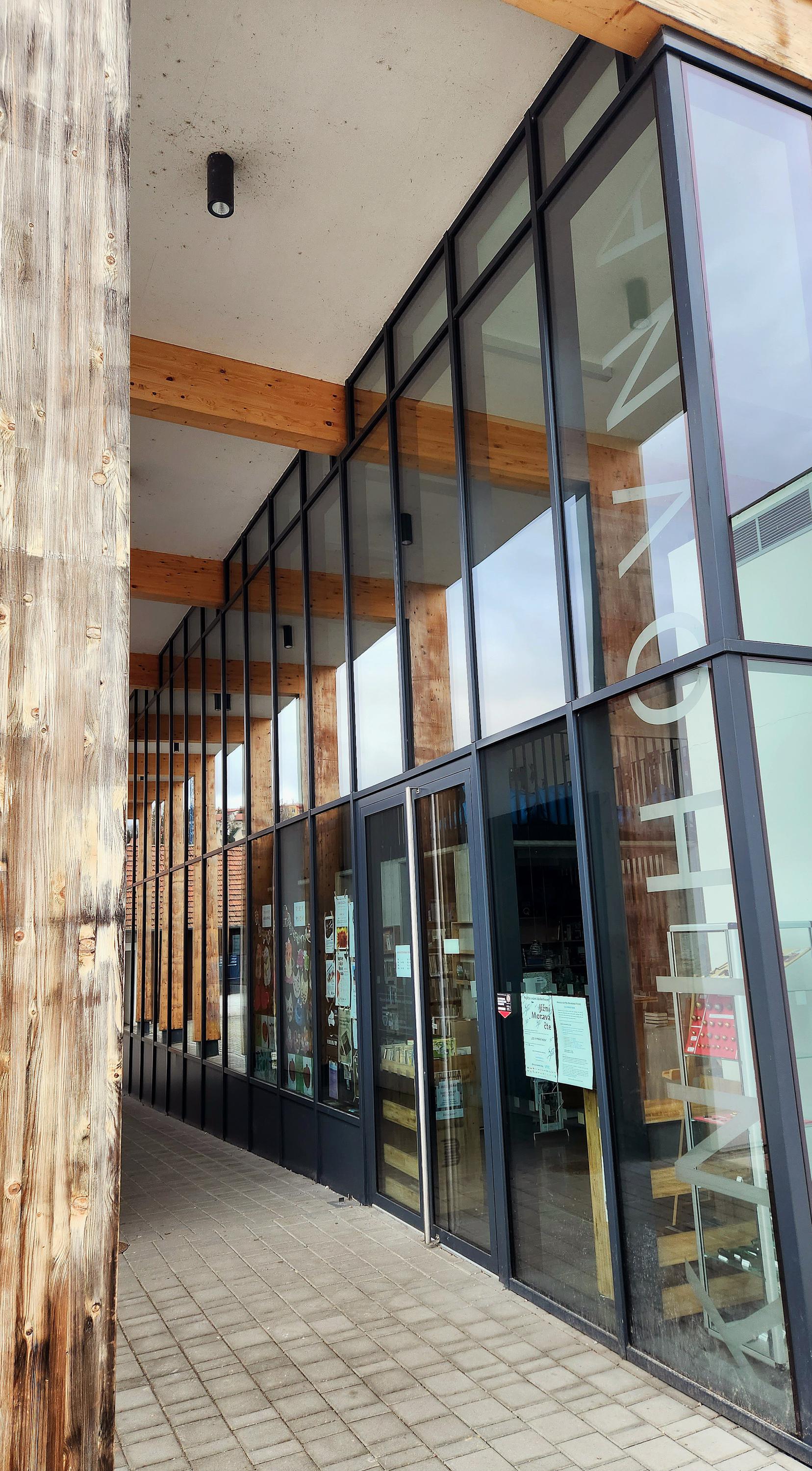 Obecní knihovna Bílovice nad Svitavou foto 2