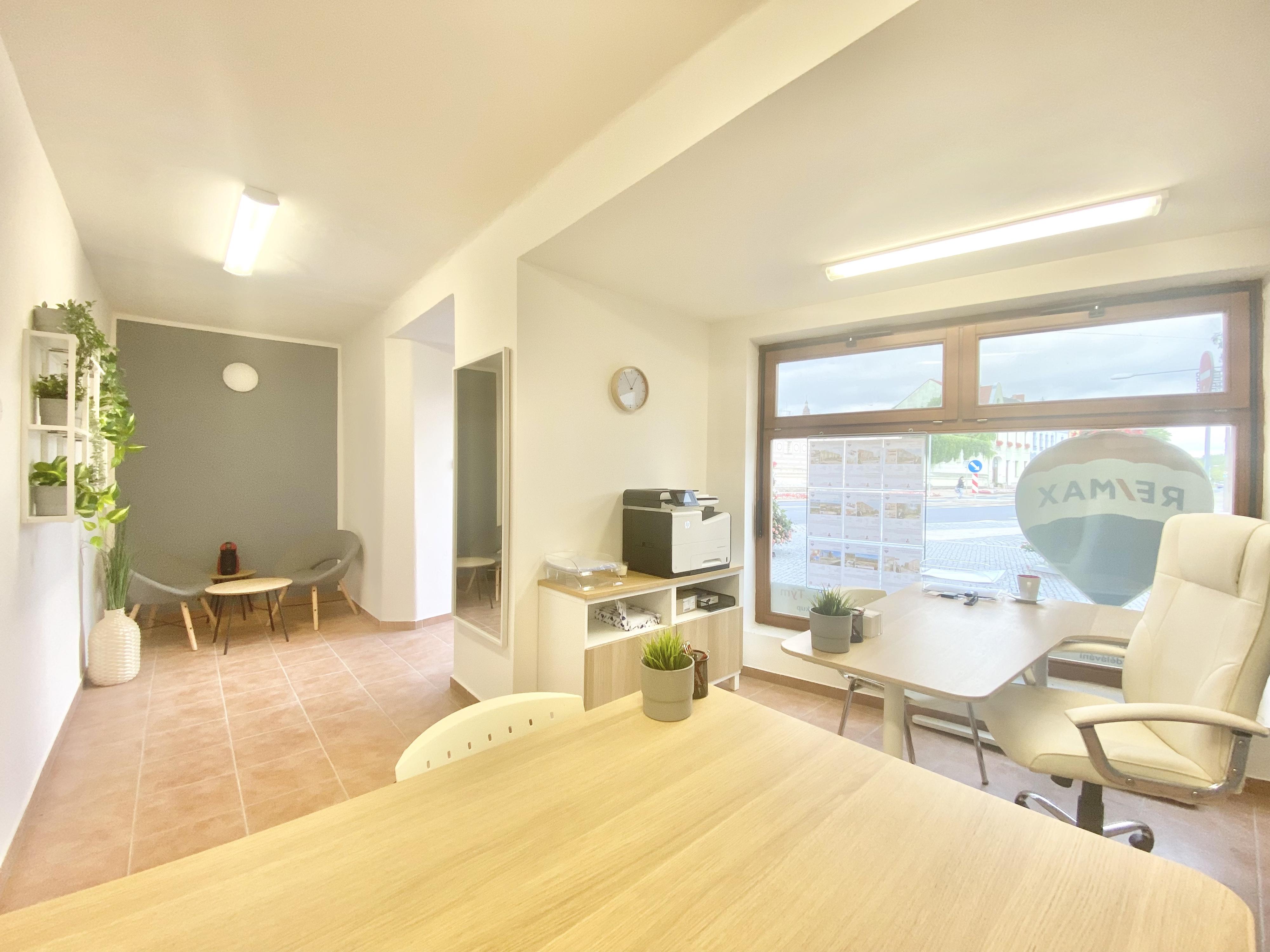 REMAX Synergy foto 2