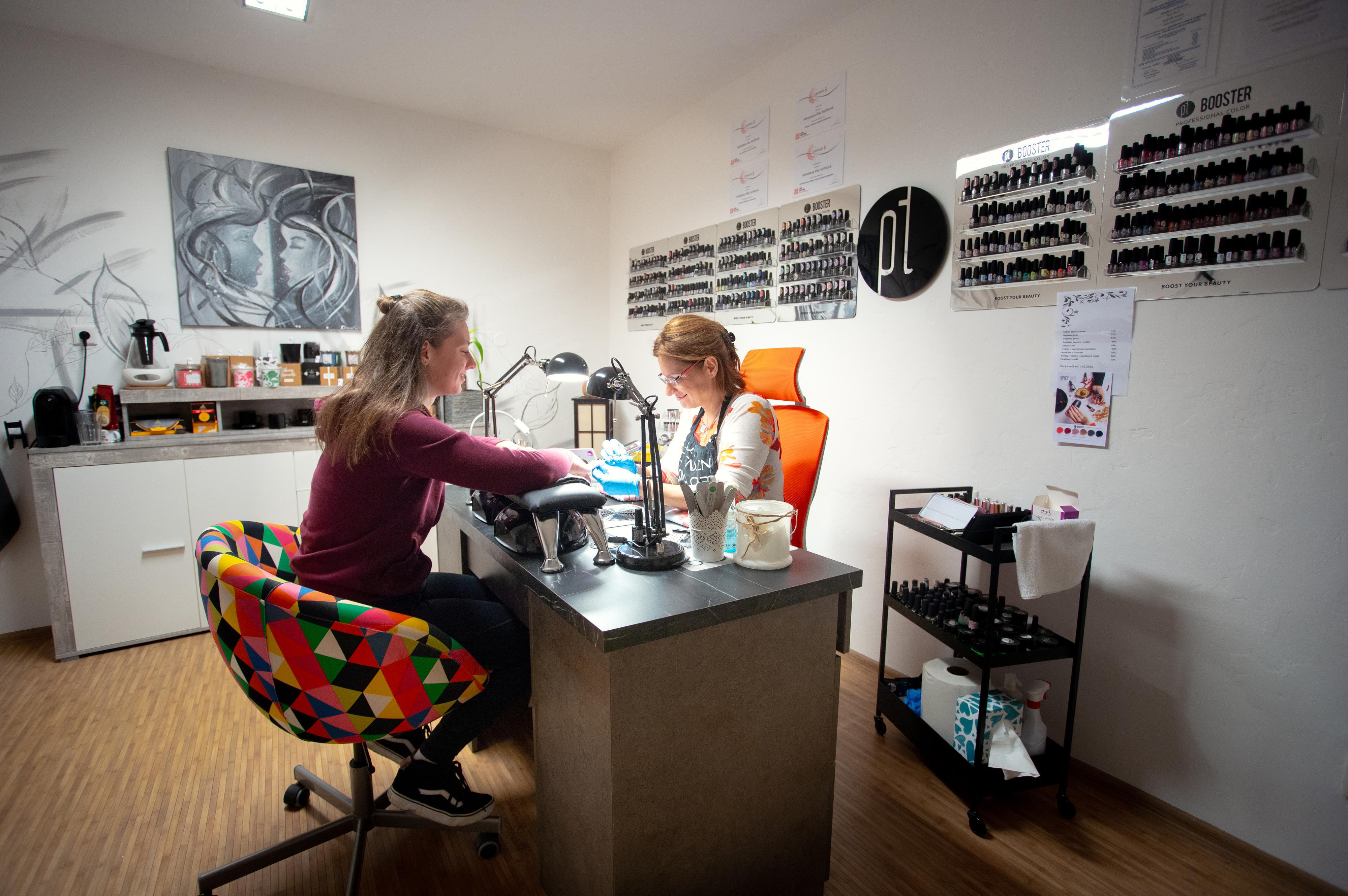 Nehtové studio - Miroslava Pác Svítilová