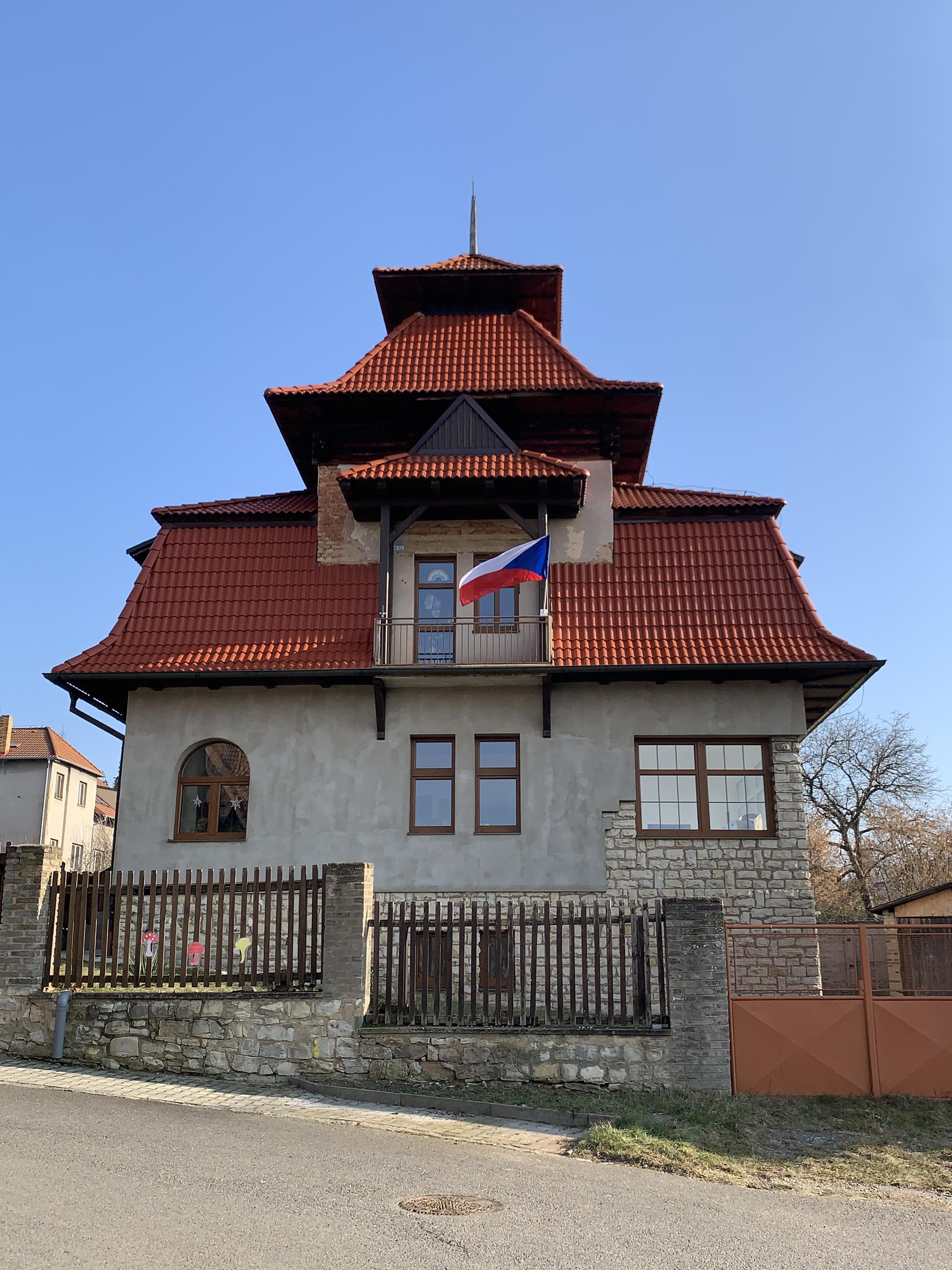 Základní škola mistra Jana Husa foto 2