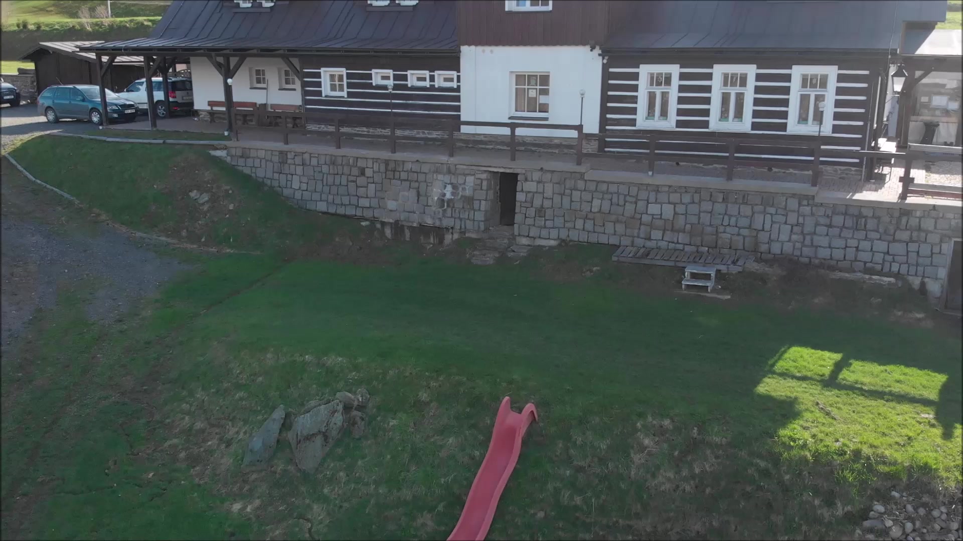 Chata Hubertka Krkonoše foto 2 (náhled videa)