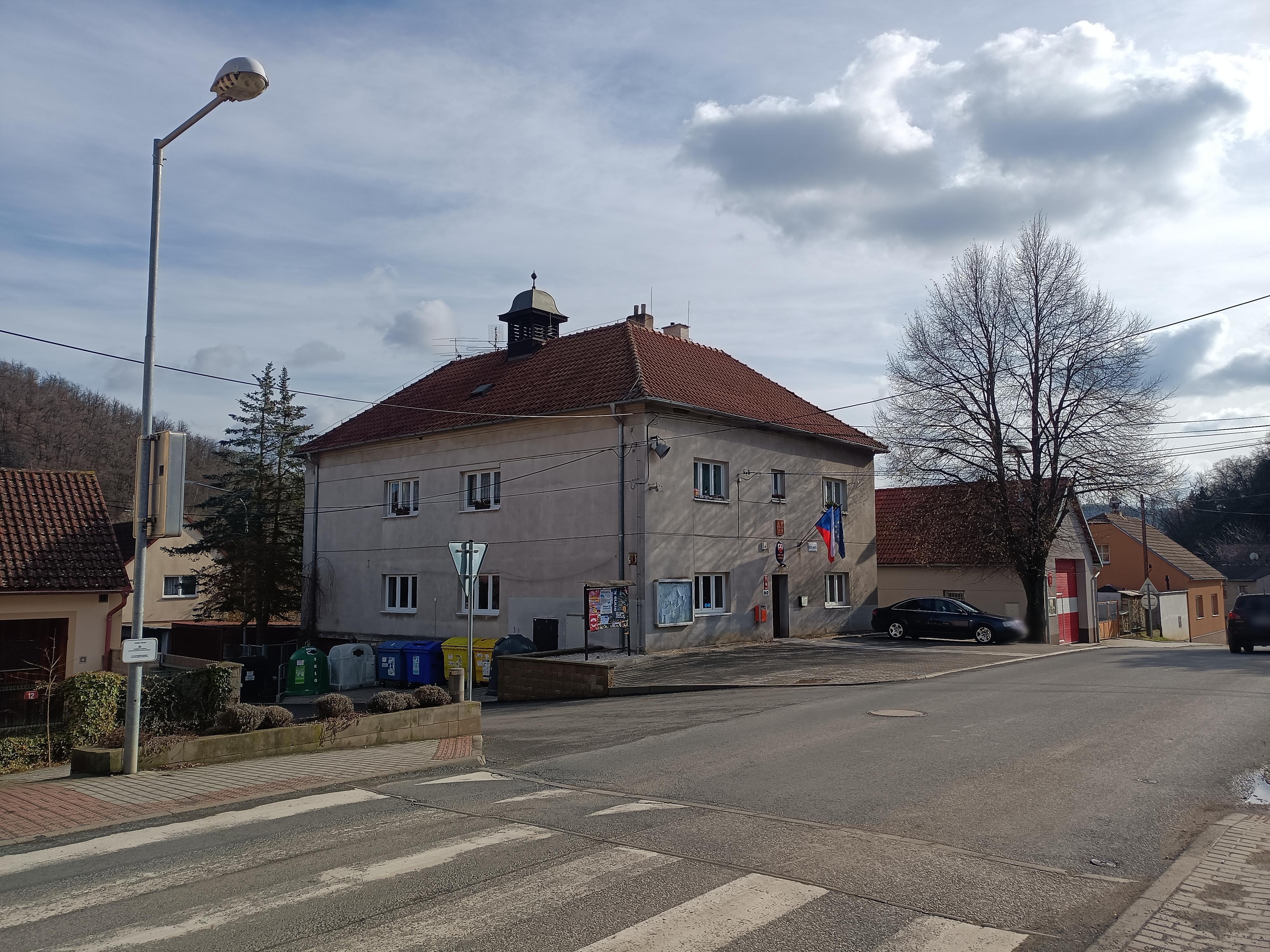 Chrustenice - obecní úřad