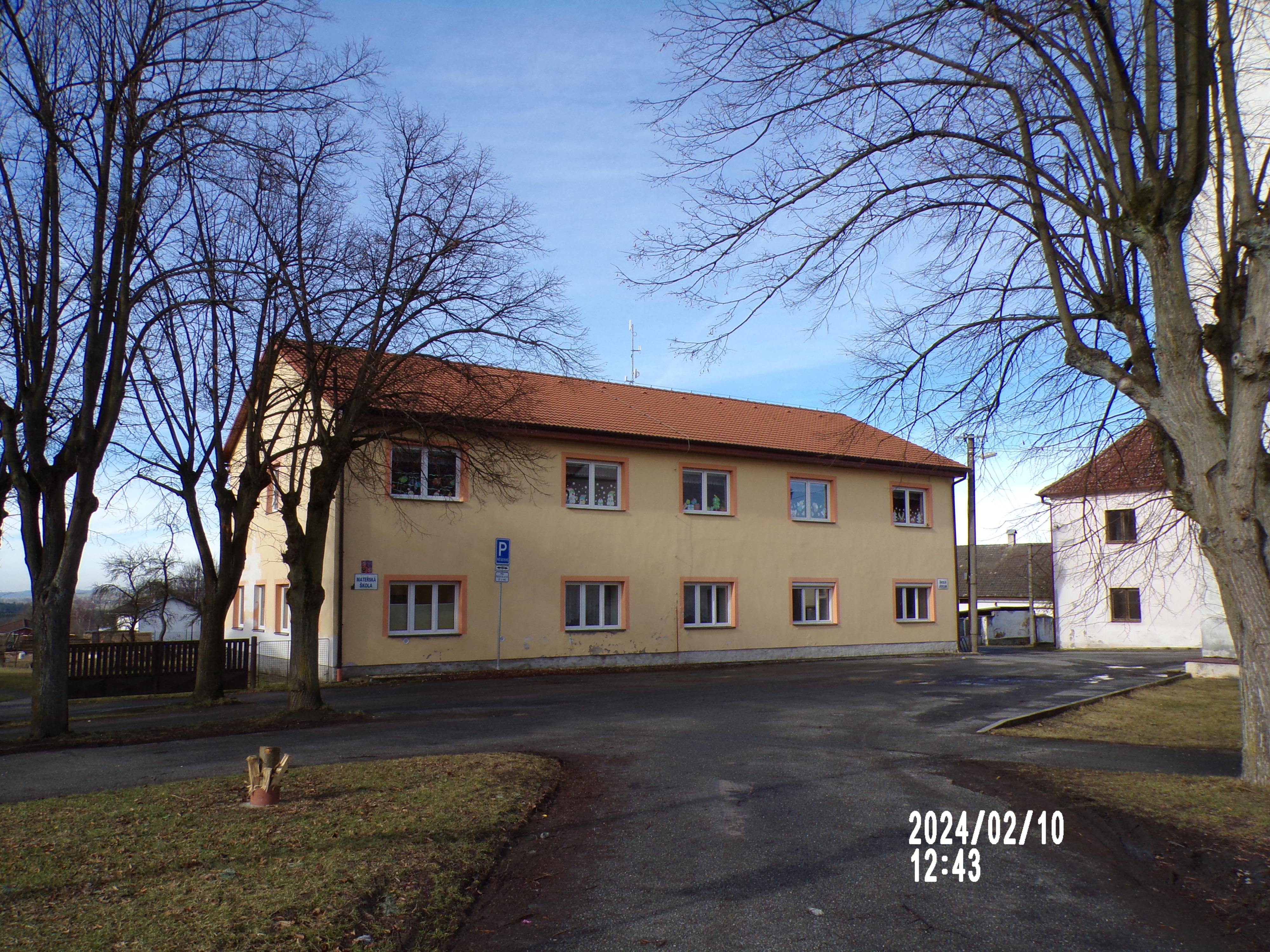 ZŠ a MŠ Ratibořské Hory foto 2