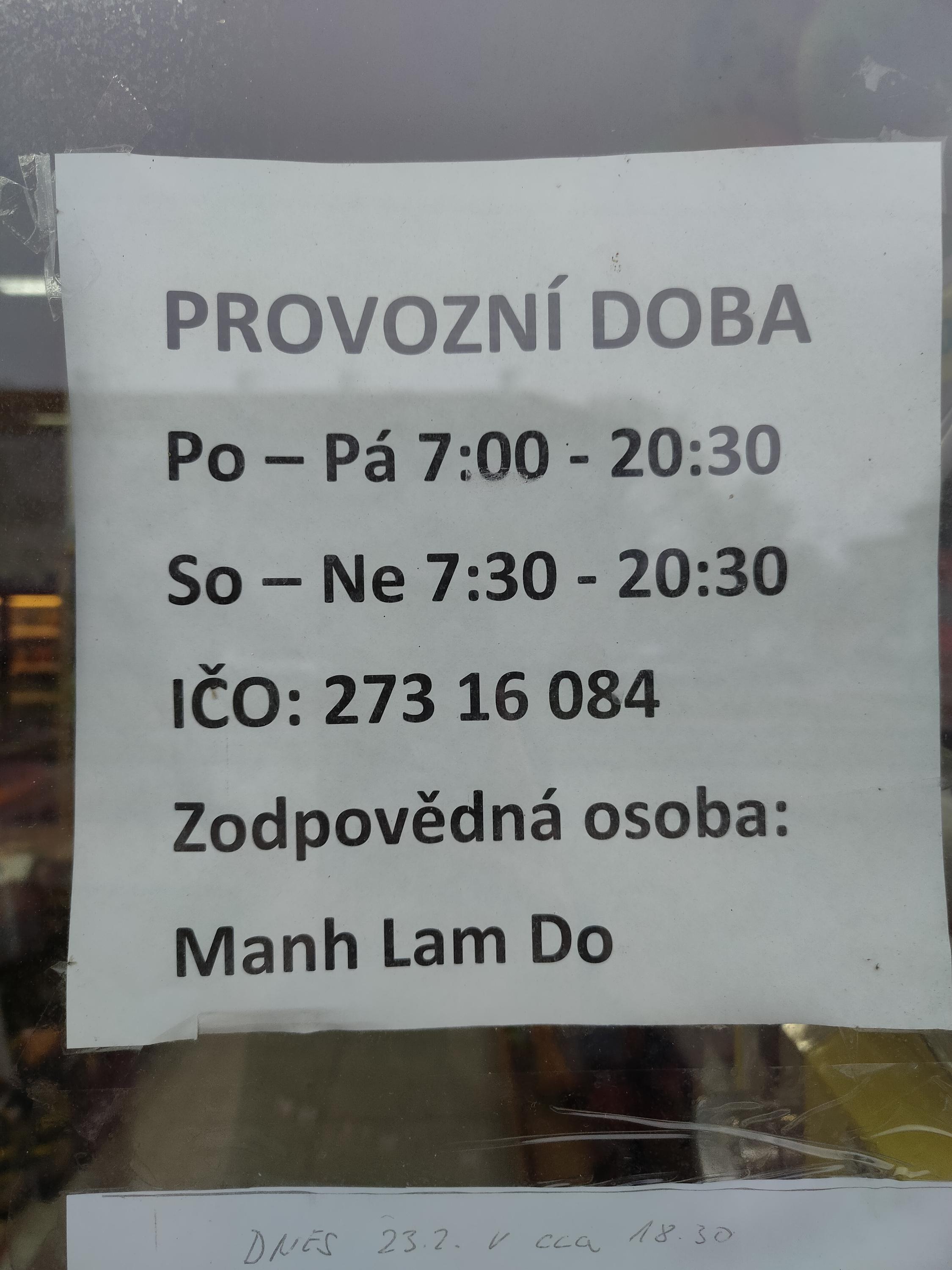 Potraviny U Školy foto 2