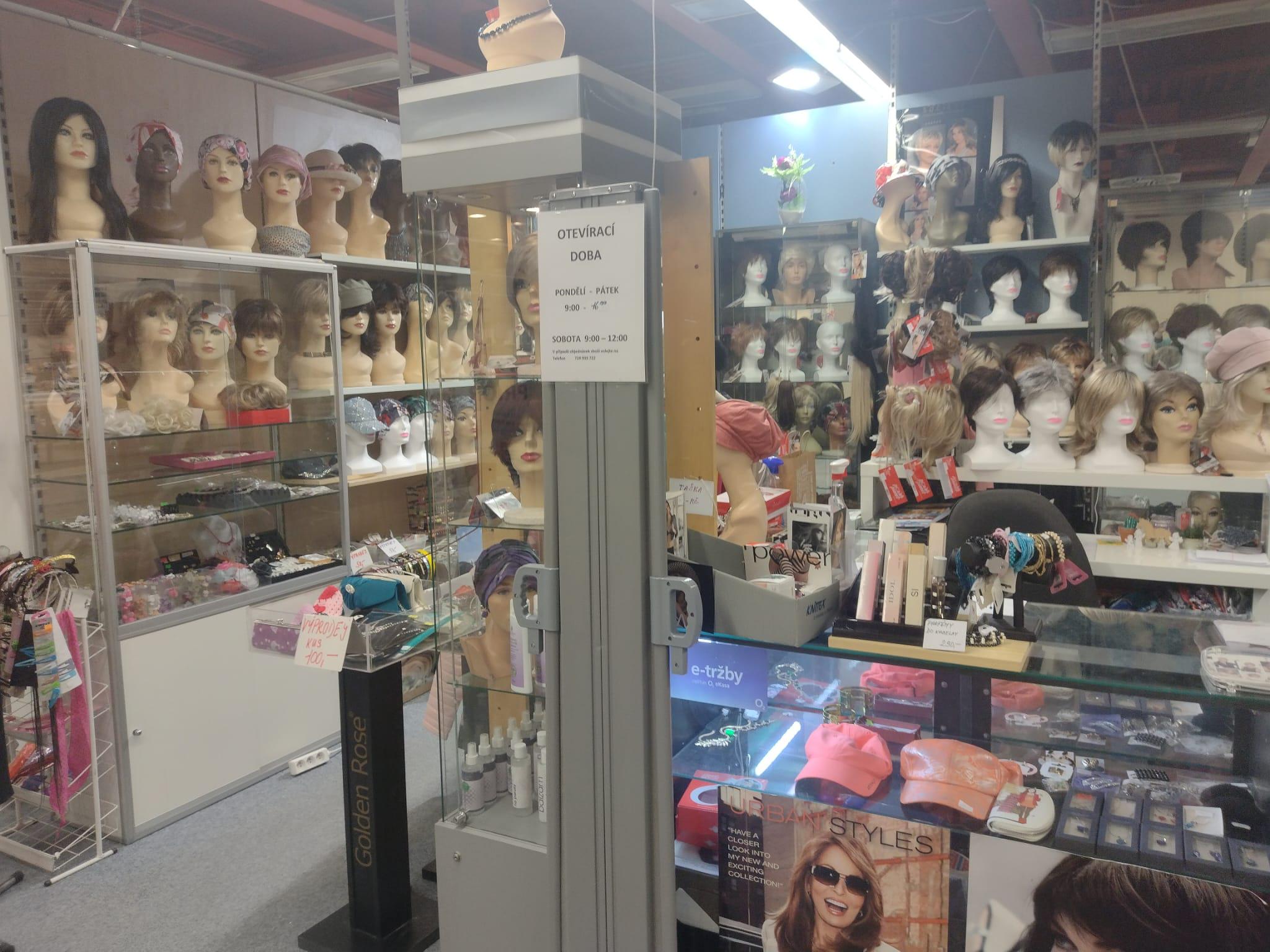 Paruky a vlasové doplňky - Jitka Trojáková foto 2