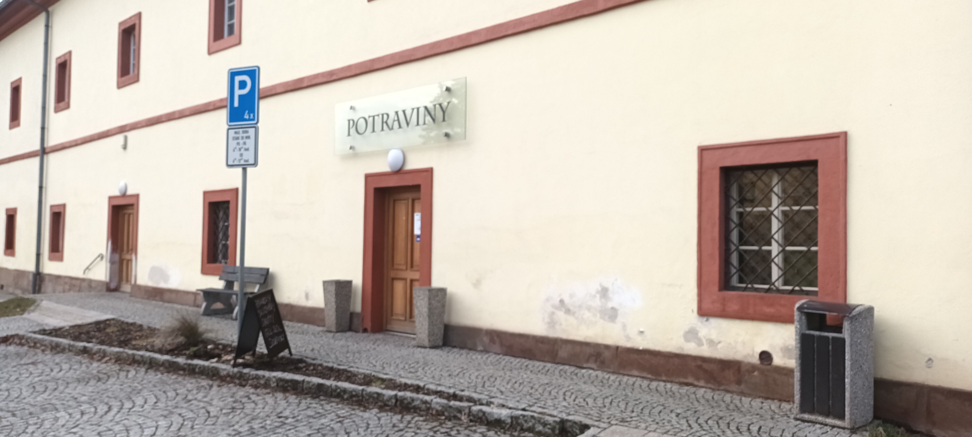 BALA potraviny - UNIKOM a. s.