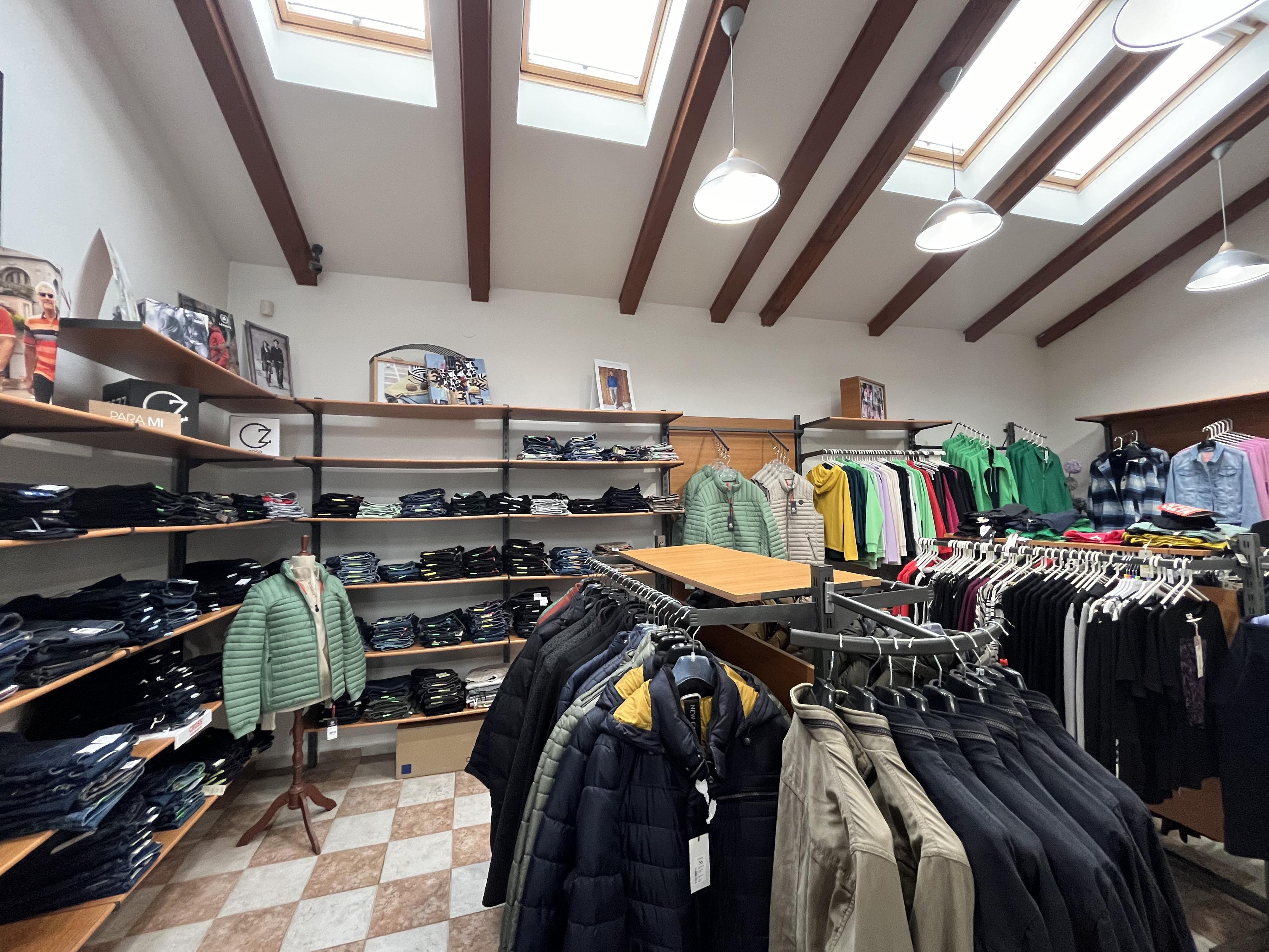 Rejhonová oděvy foto 4