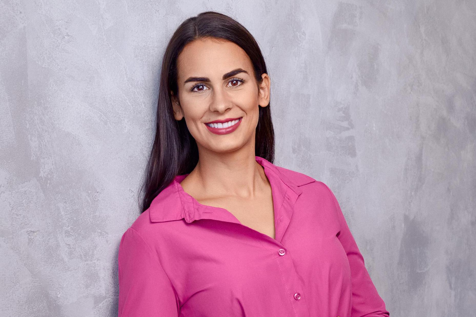 Nikola Piroutková - permanentní make-up foto 1