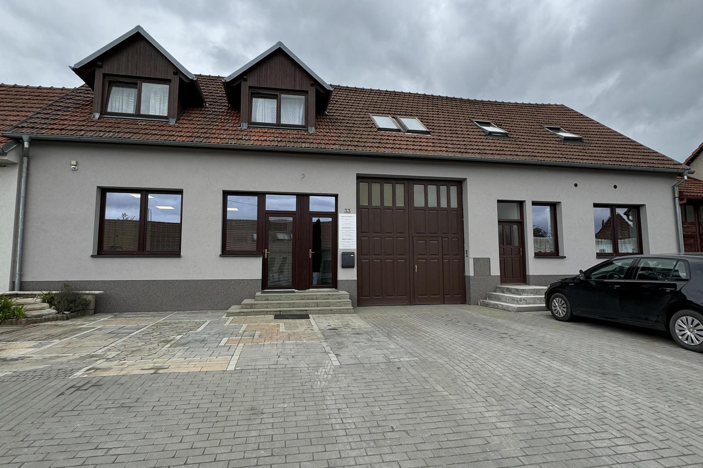 ExpolineNemovitosti s.r.o.