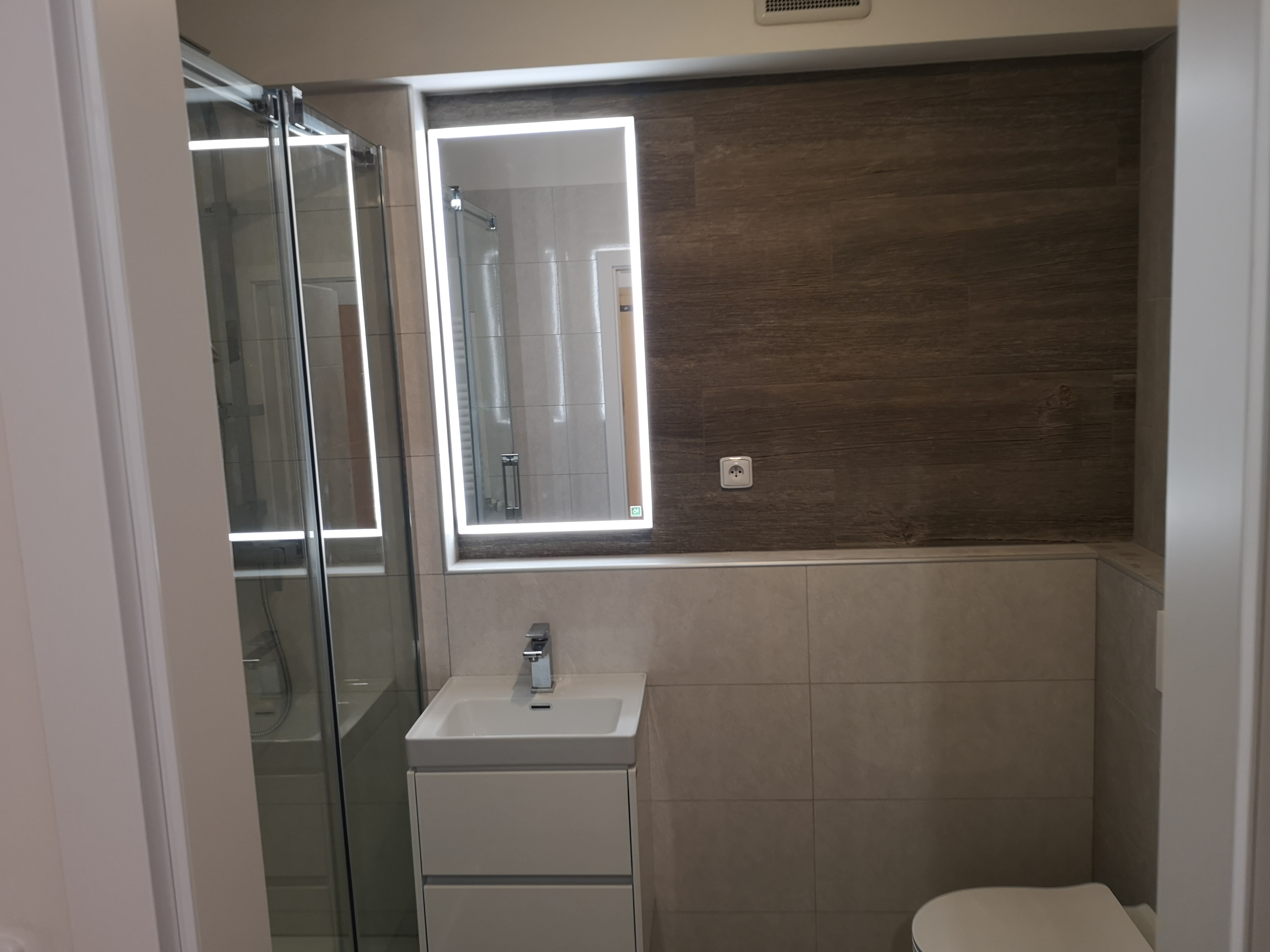 J&R Works - obklady, dlažby a pokládka podlah foto 4