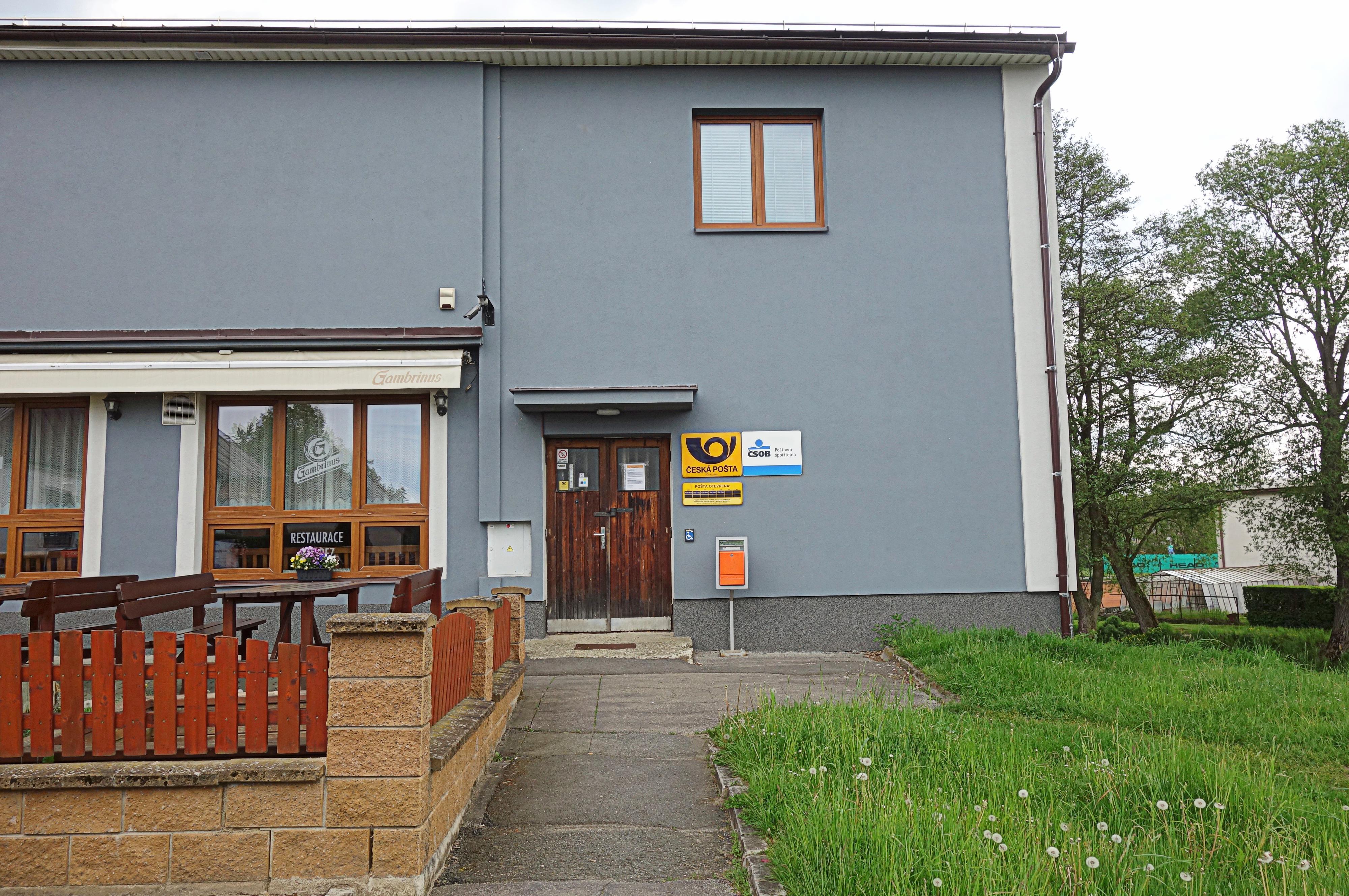 Pošta Ostrov nad Oslavou foto 2