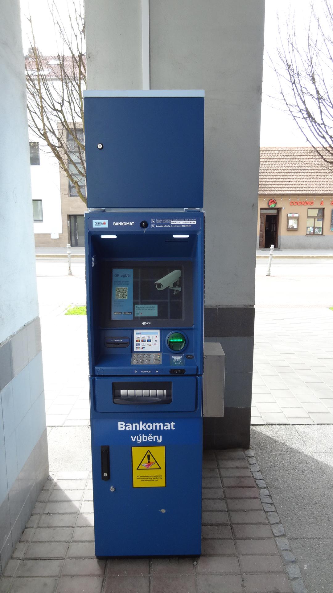 Bankomat České spořitelny foto 2
