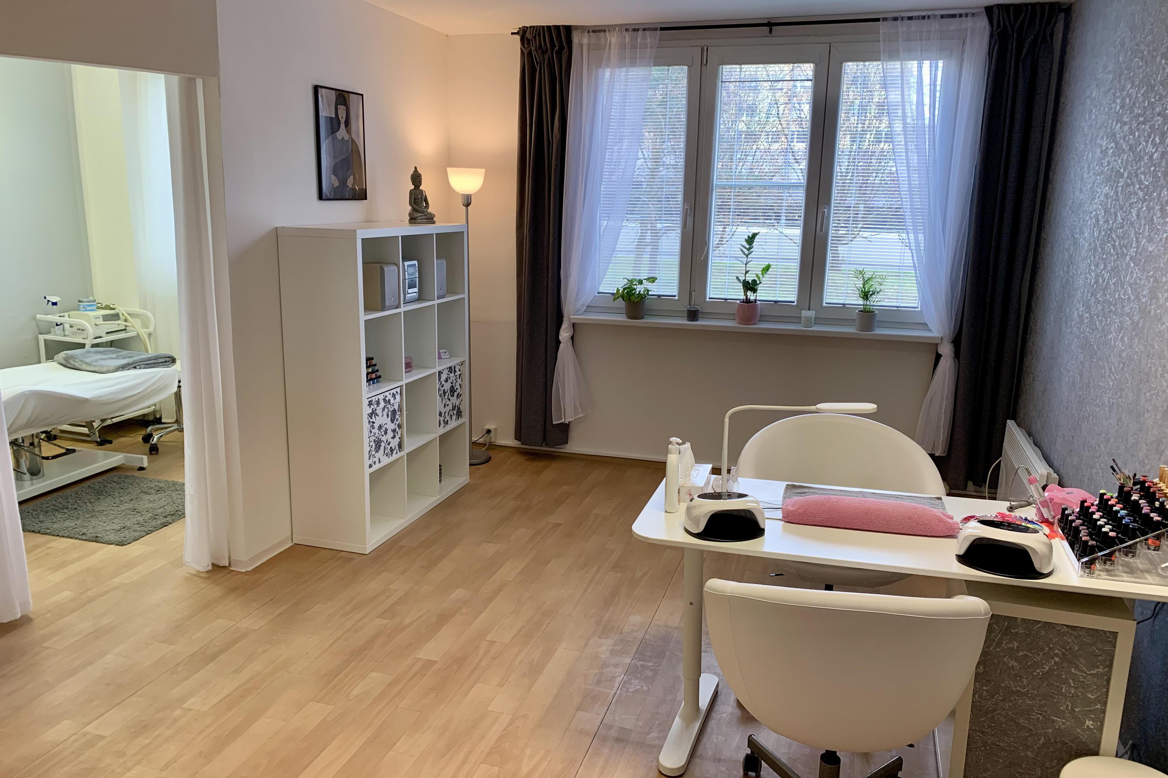 Zděnka Koukalová - Nehtové a kosmetické studio