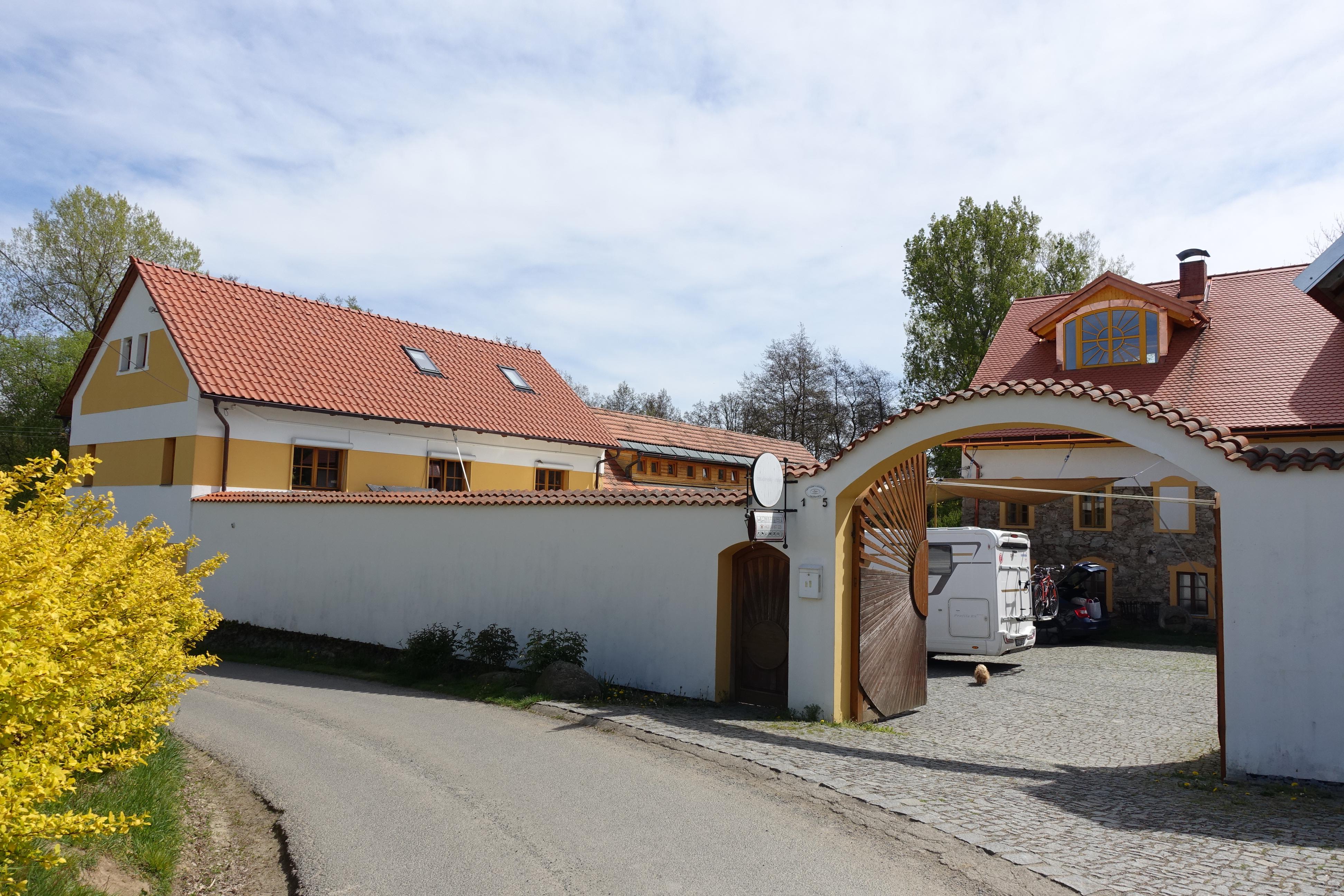 Restaurace Strnadovský mlýn foto 4