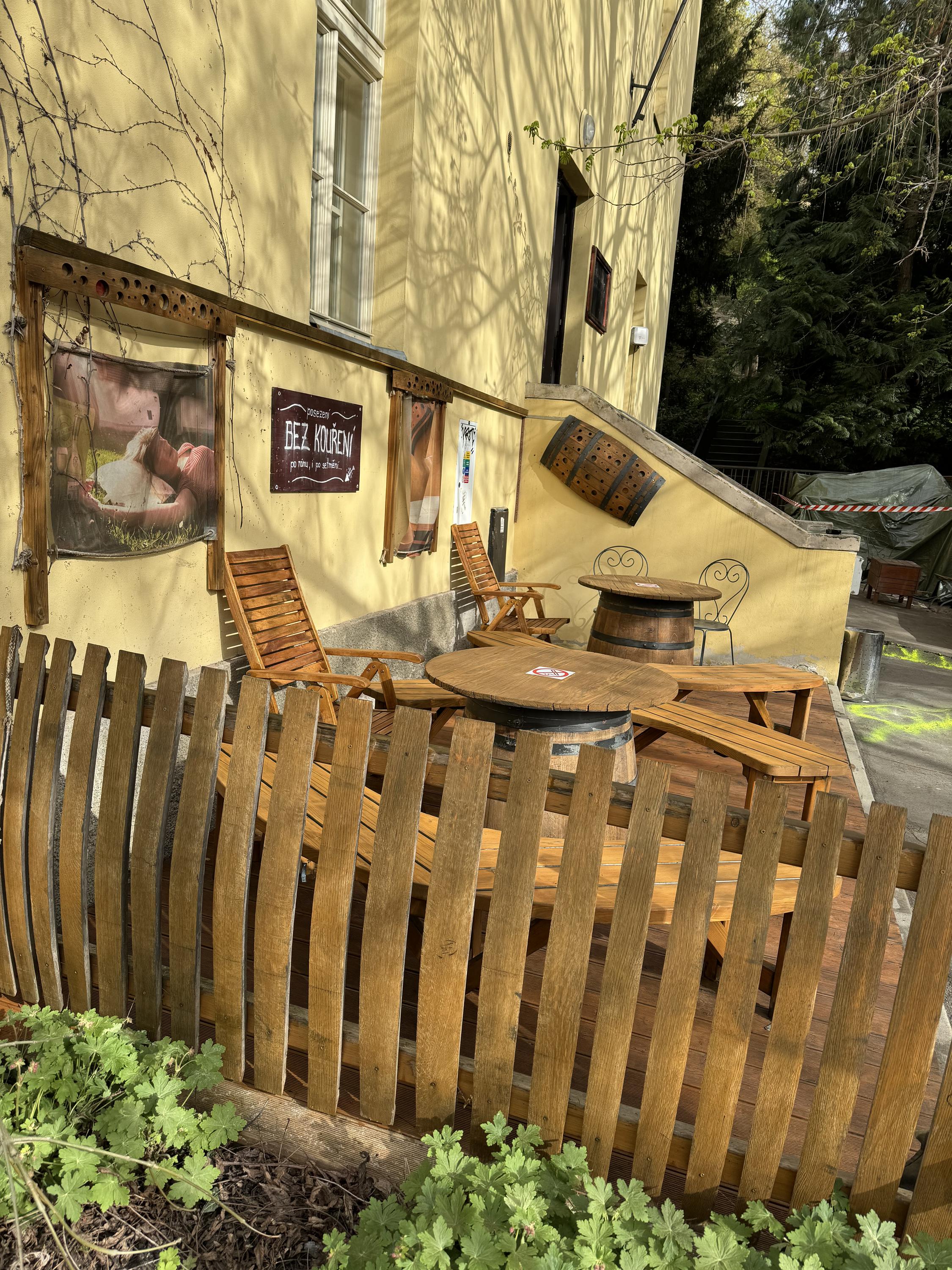 Studenský klub Mrtvá Ryba foto 4