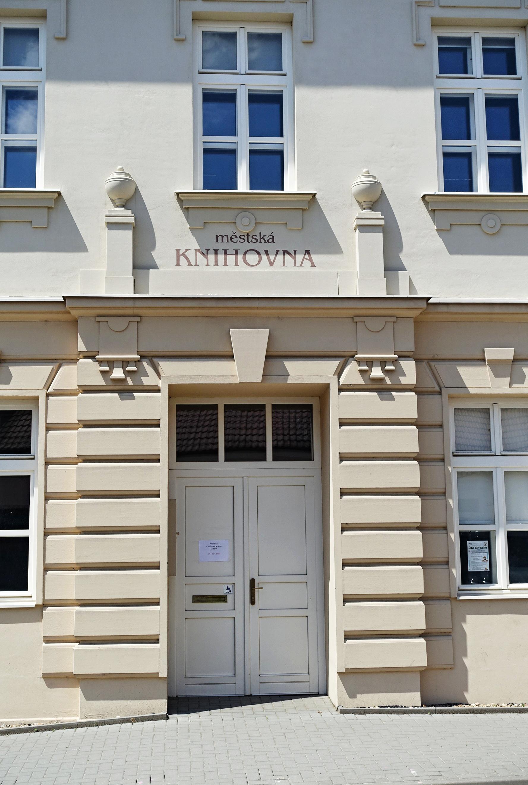 Městská knihovna Dubňany foto 3